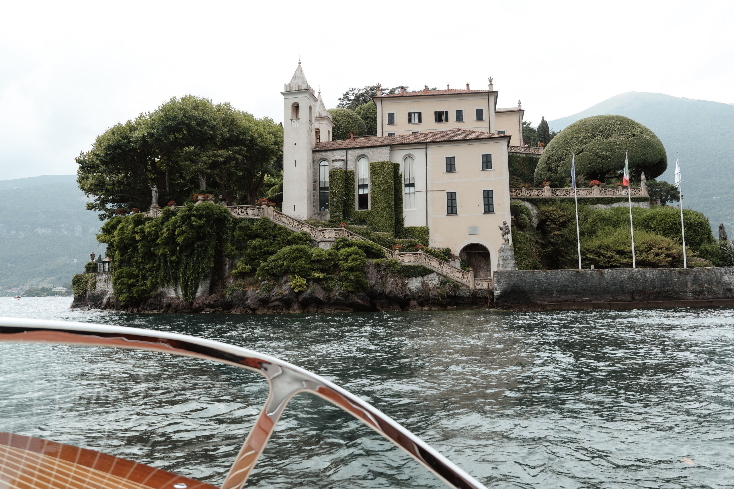 KATE AND NICK _VILLA LARIÒ_LAKE COMO. PHOTOGRAPHER IN ITALY