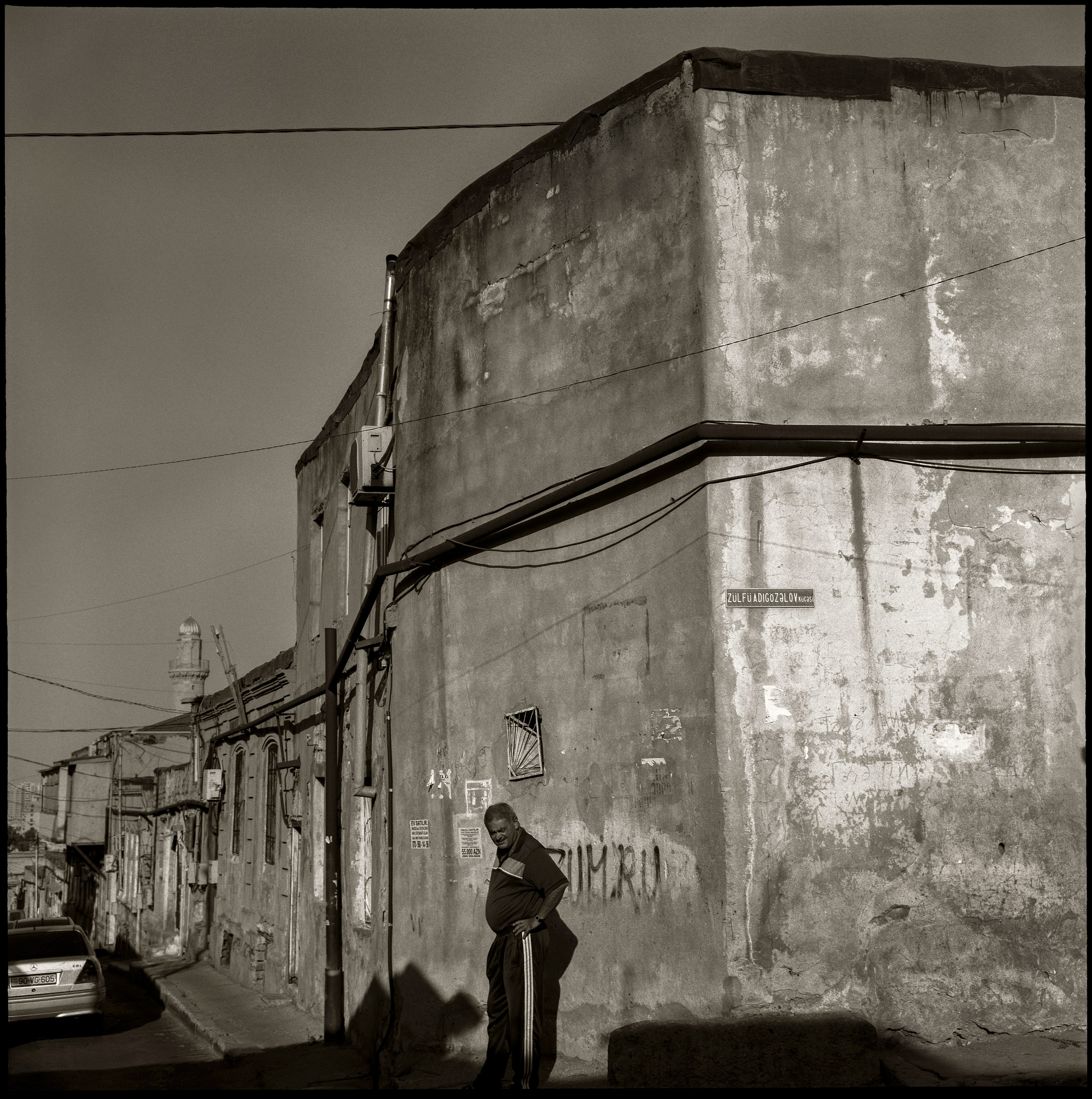 Stand on the corner.  Baku, 2014