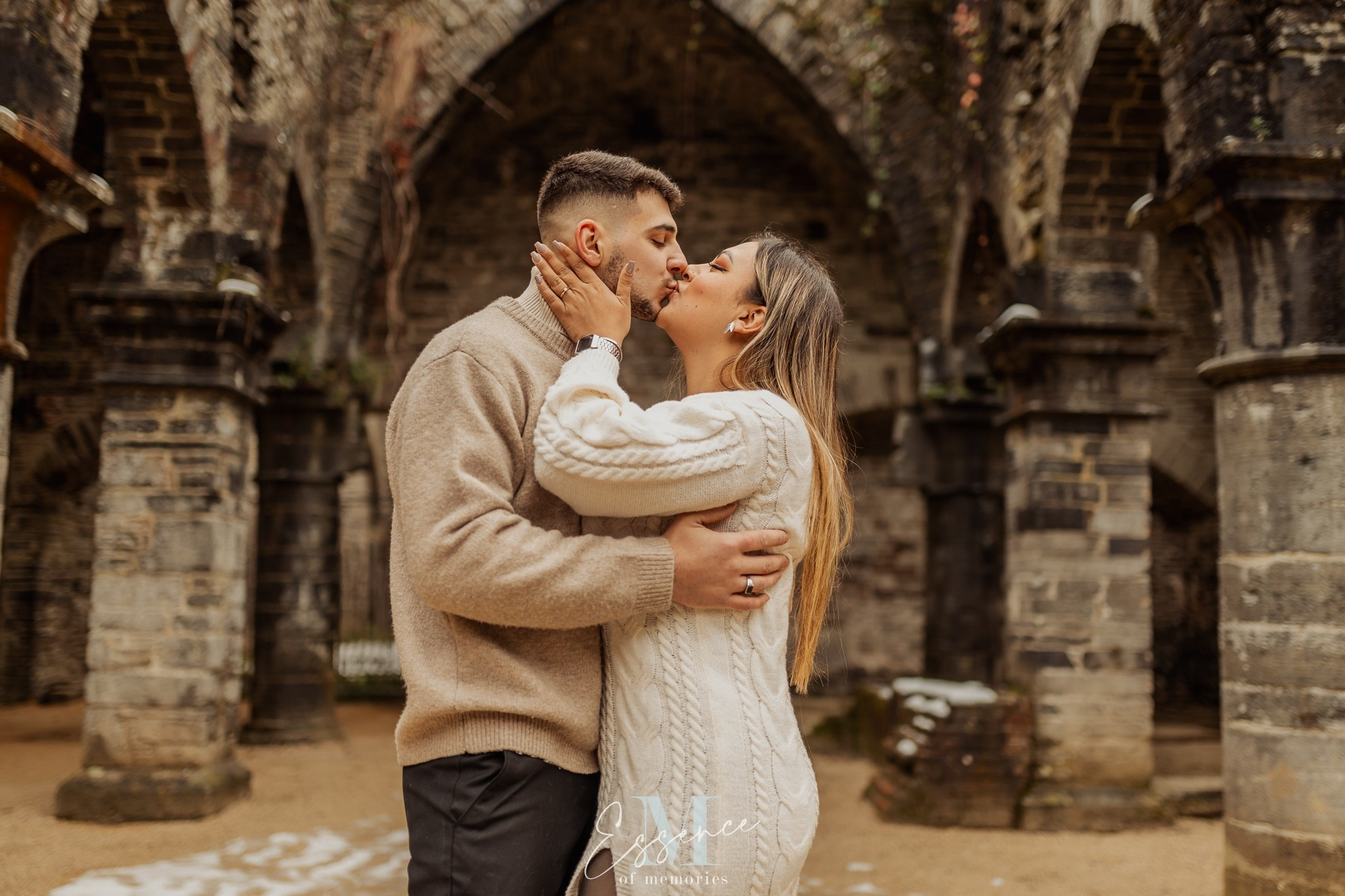 Save the Date Loredana & Daniel — Foto Castel Brabant Valon | Essence of Memories. Essence of Memories — Wedding & Event Photographer in Brussels, Belgium