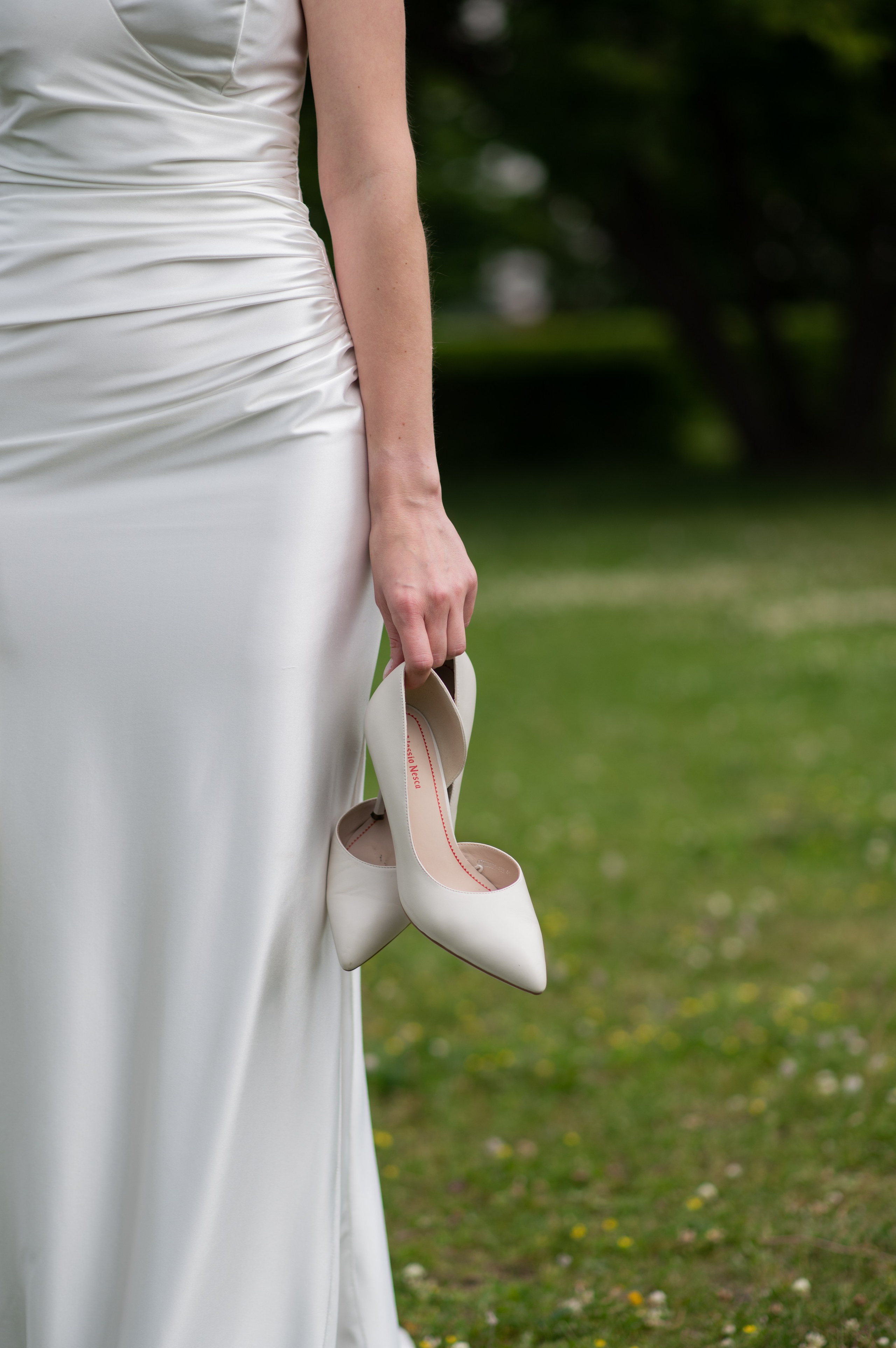 Light. Wedding and commercial photographer