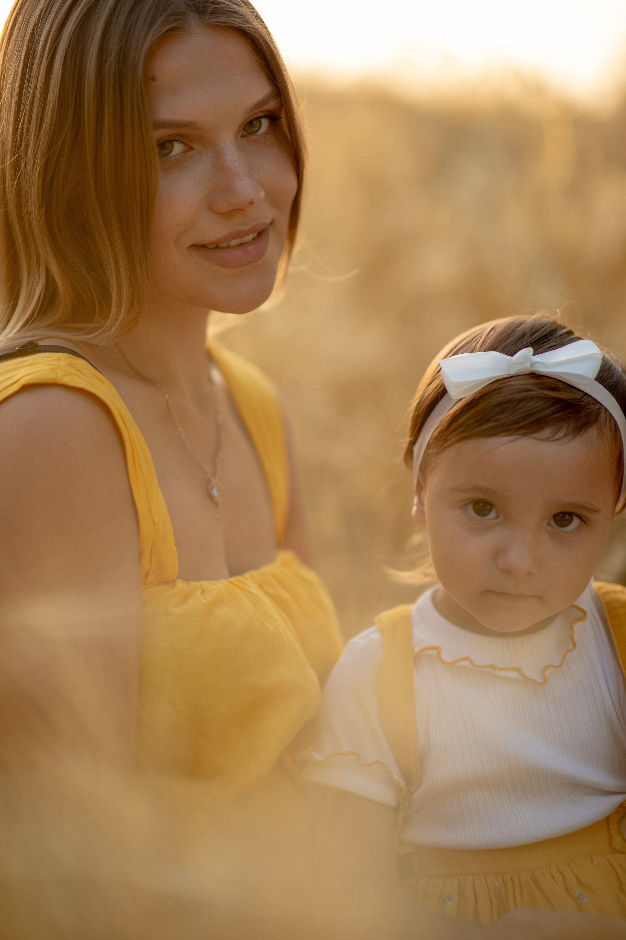Family photo Maria si Elenica. N.D.photograph - fotograf de familie și portrete în Republica Moldova