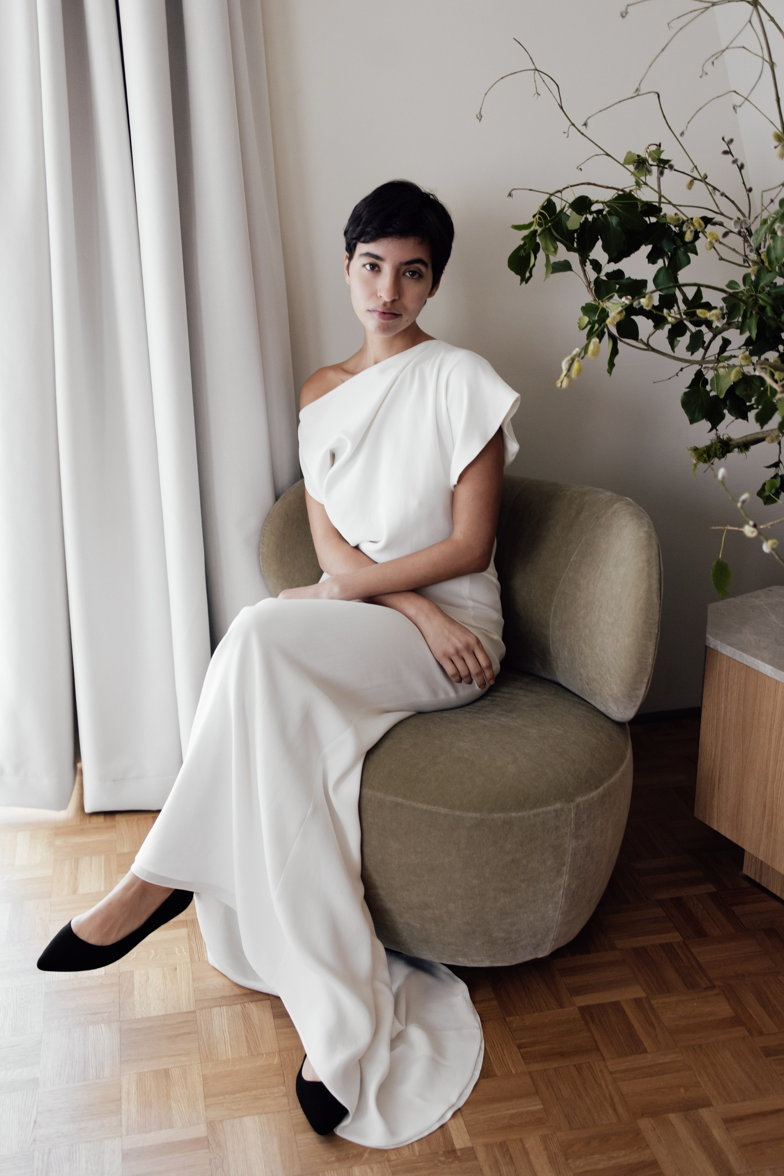 Rolling in Roses. Timeless Wedding & Events Photography. Based in London, working across Europe