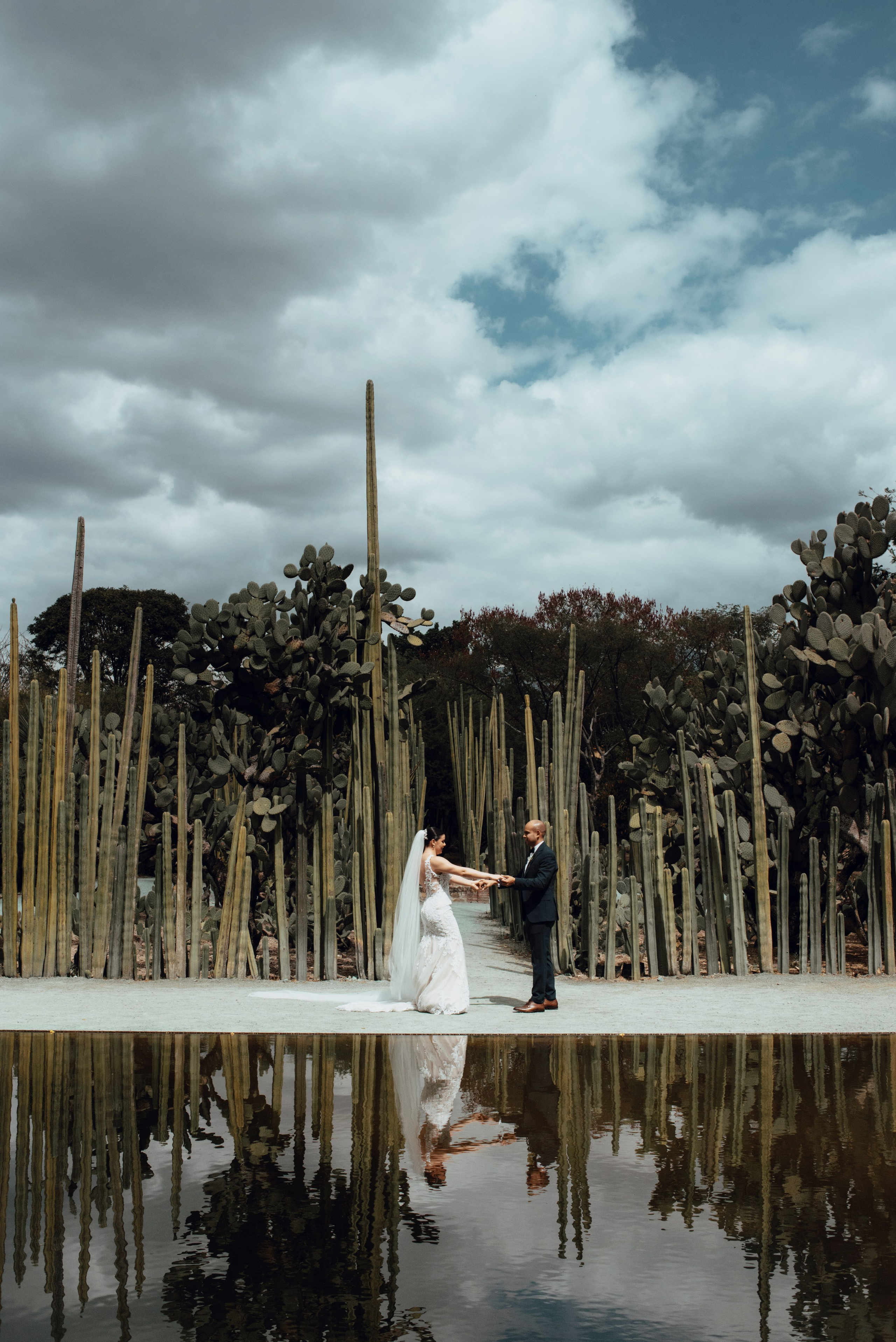 WEDDING PHOTOS. Wedding Photographer and Filmmaker in Guadalajara Mexico Abraham Linares