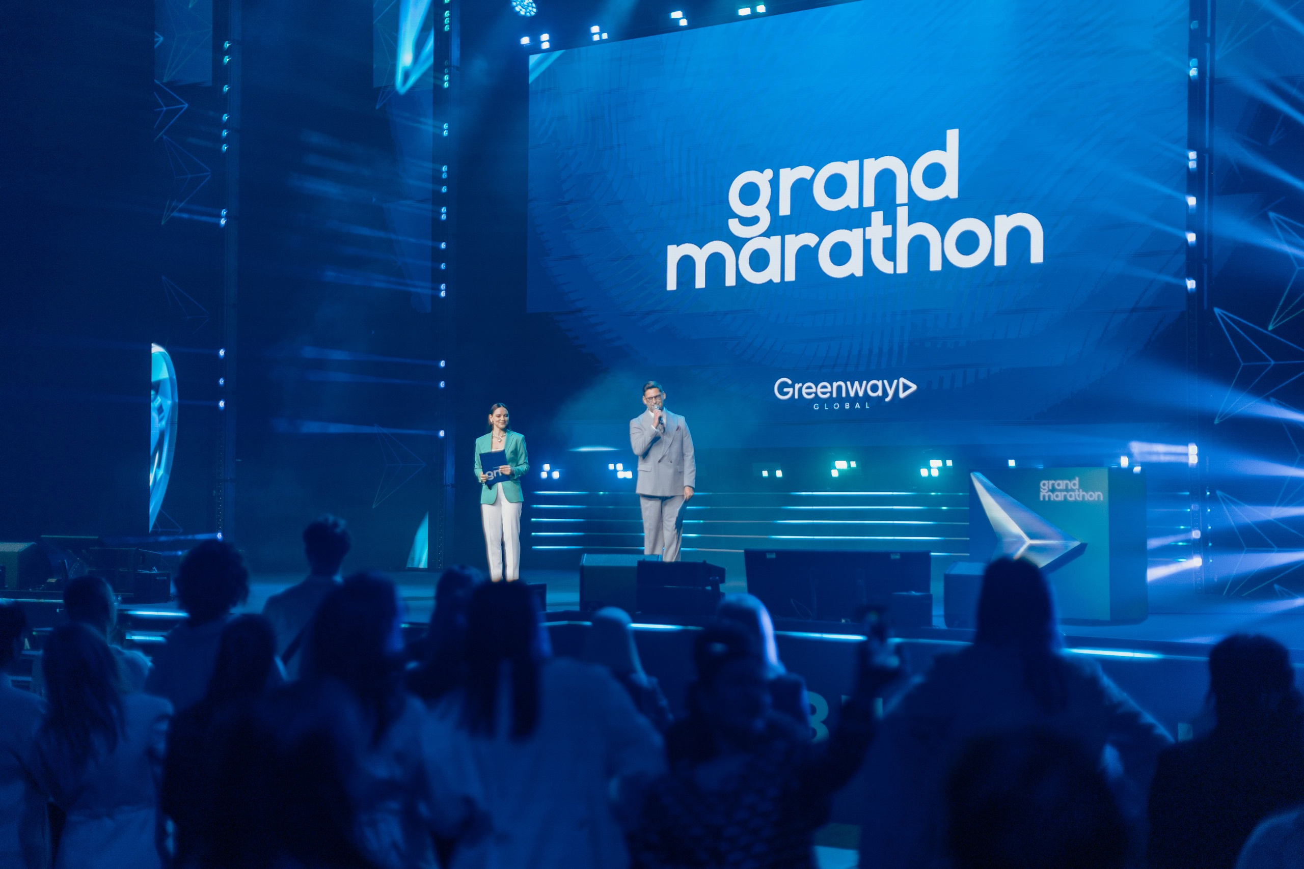 Grand Marathon Greenway Global 2026, 3000 человек Лужники. Лена Чайка Ведущая Москва