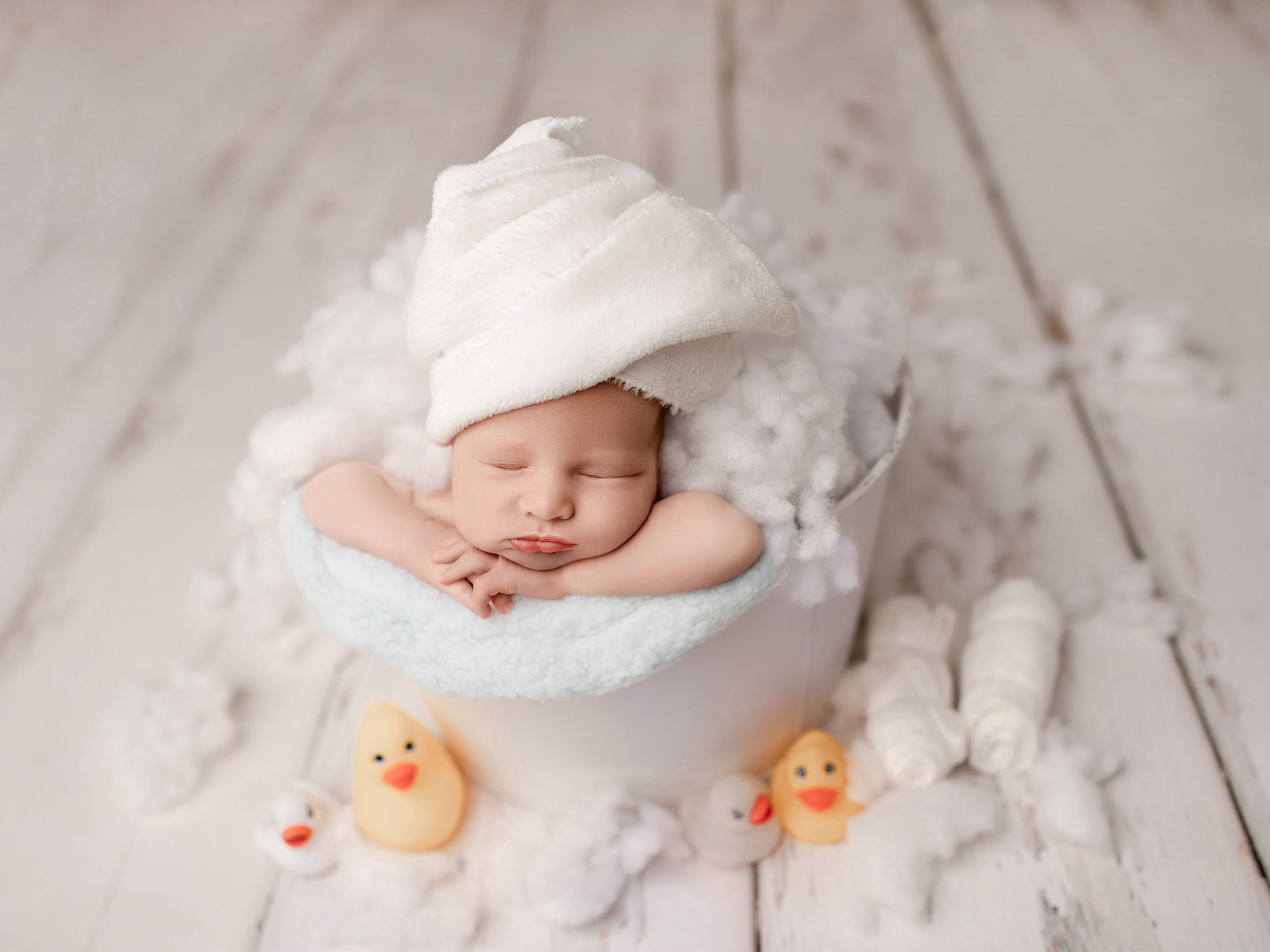 Esu Aleksandra naujagimių ir kudikių fotografė iš Vilniaus