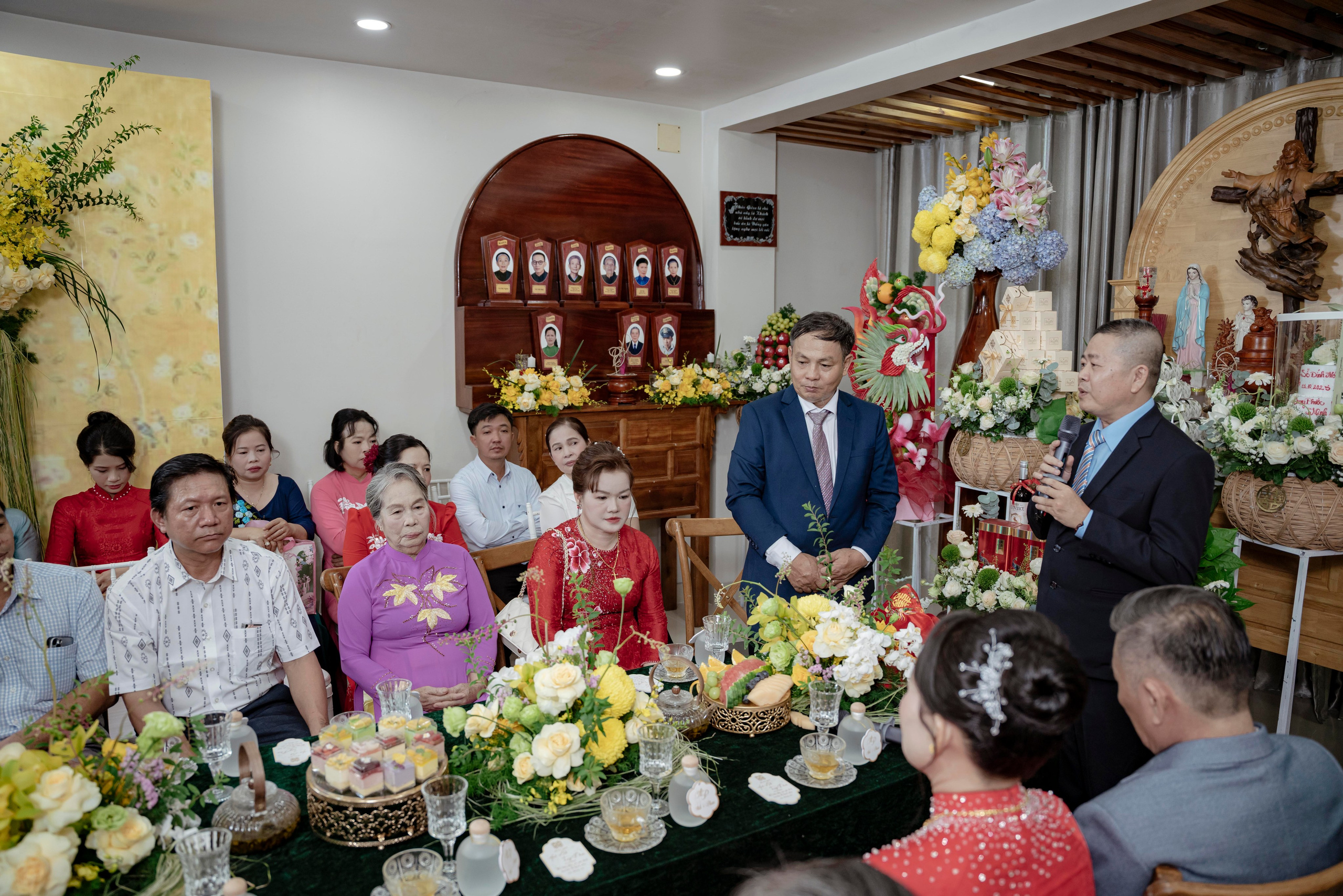 JOE & MIA. WEDDING PHOTOGRAPHER IN VIETNAM