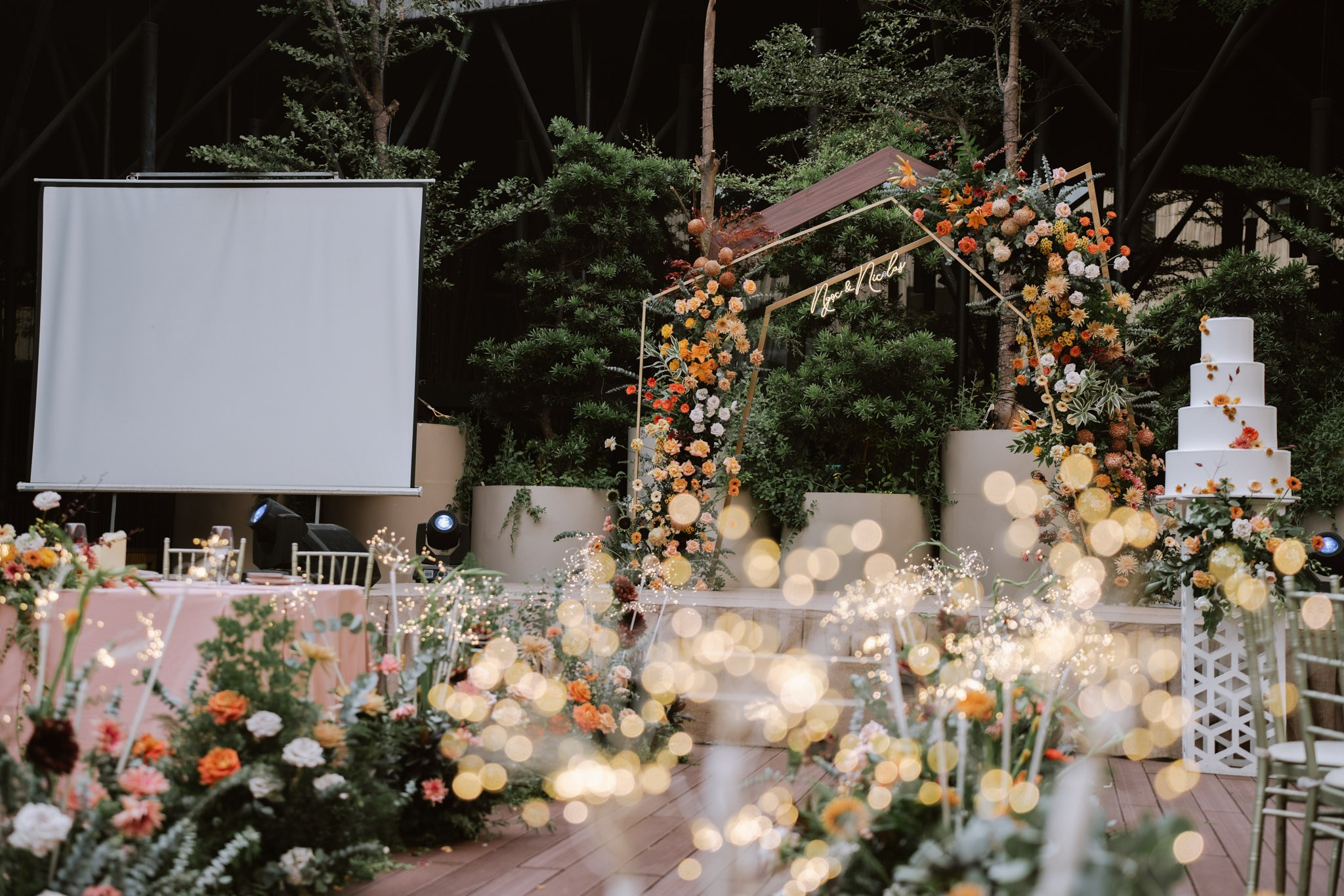 NICOLAS & LUCIE. WEDDING PHOTOGRAPHER IN VIETNAM