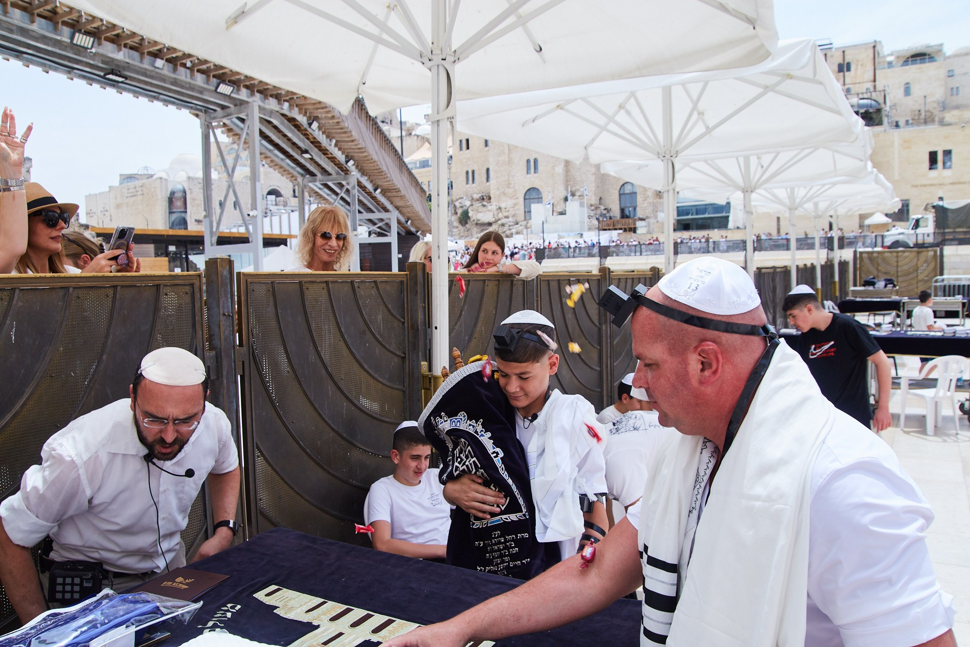 Бар-мицва на Котеле 2. Портретный и репортажный фотограф в Израиле Рома Бирман