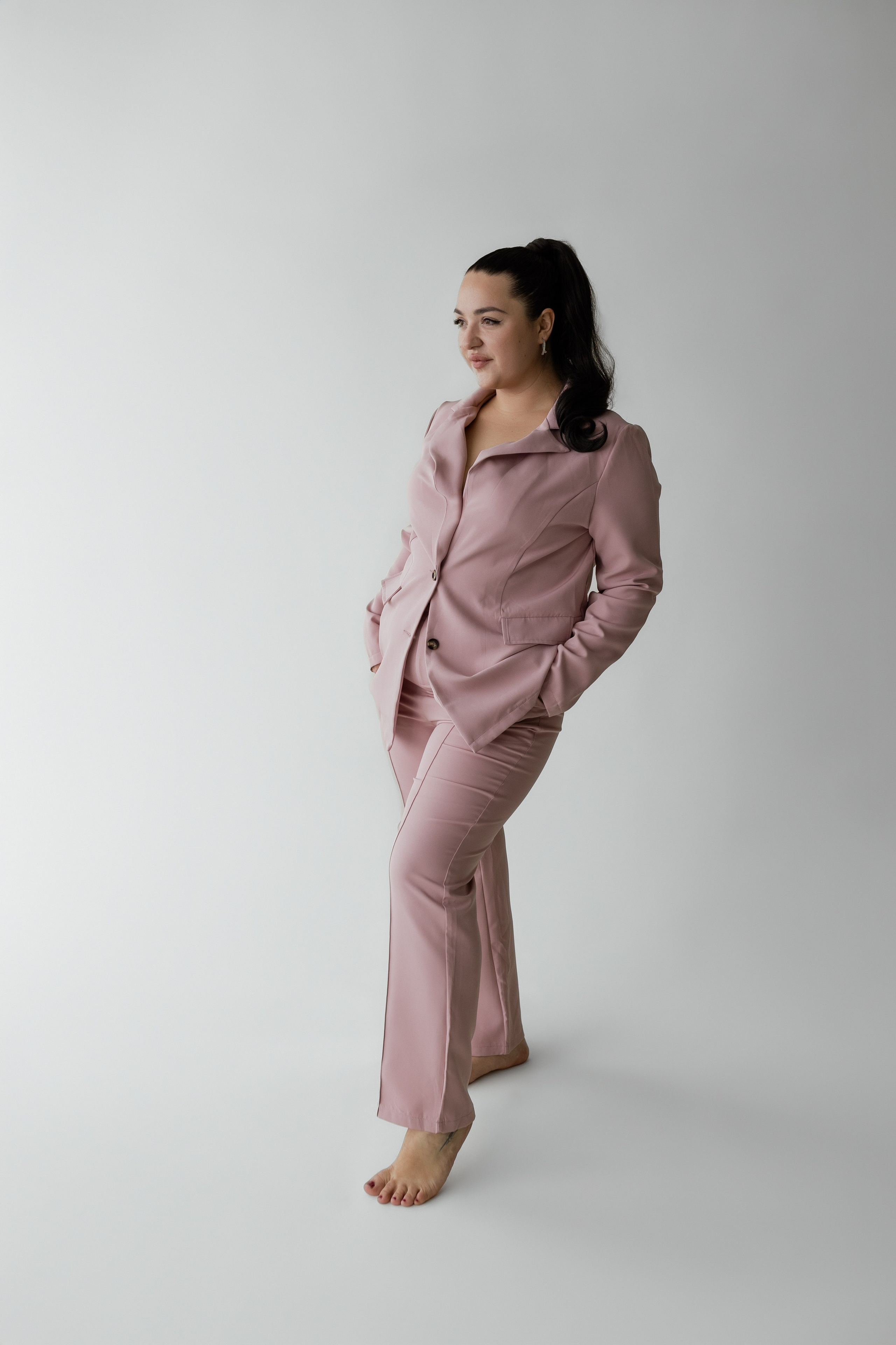 Viktorijos asmeninė, profesinė fotosesija fotostudijoje Marijampolėje