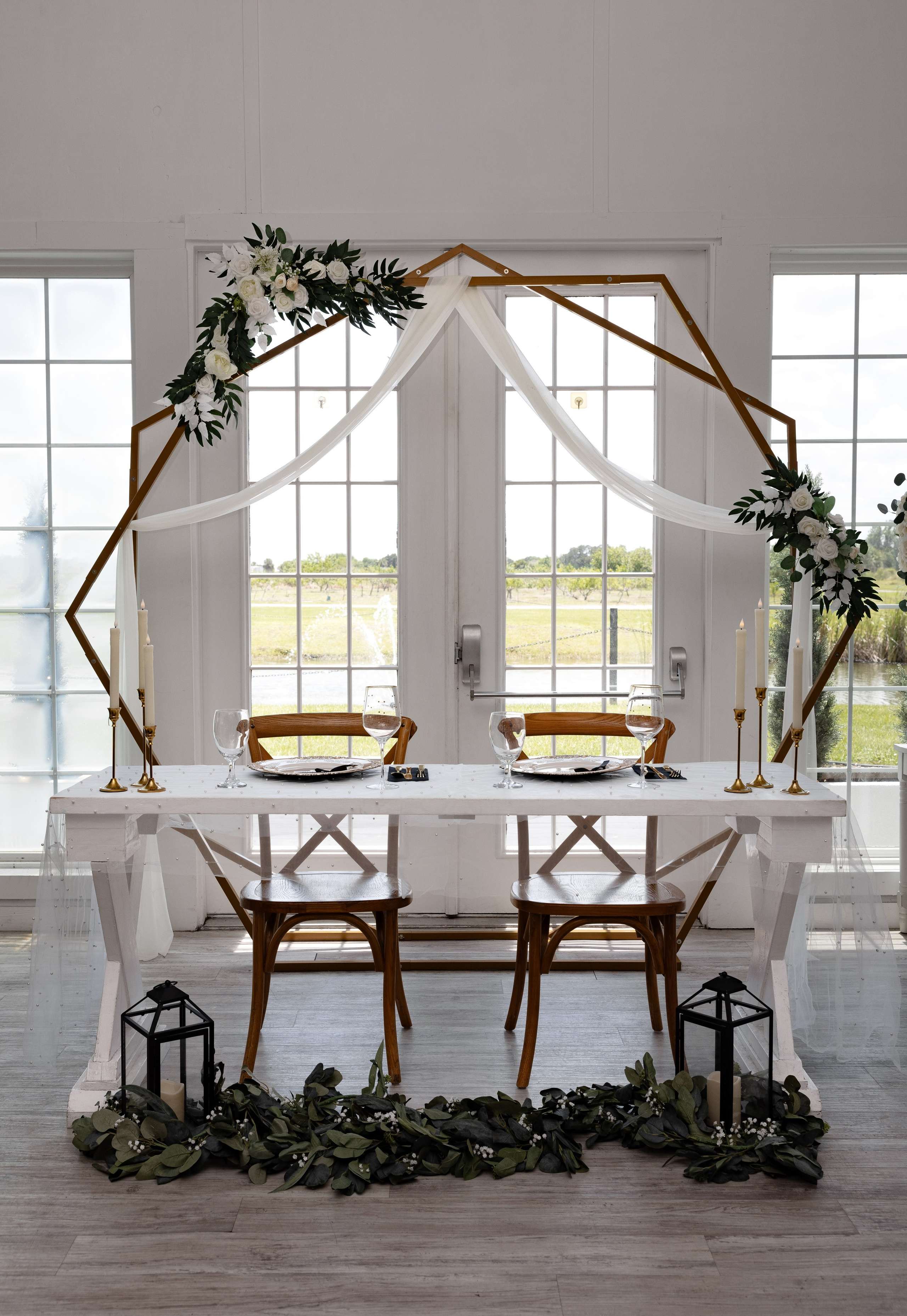 Alexsa and Robert. Ever After Farm Peach. Photographer Anastasia Nagibina