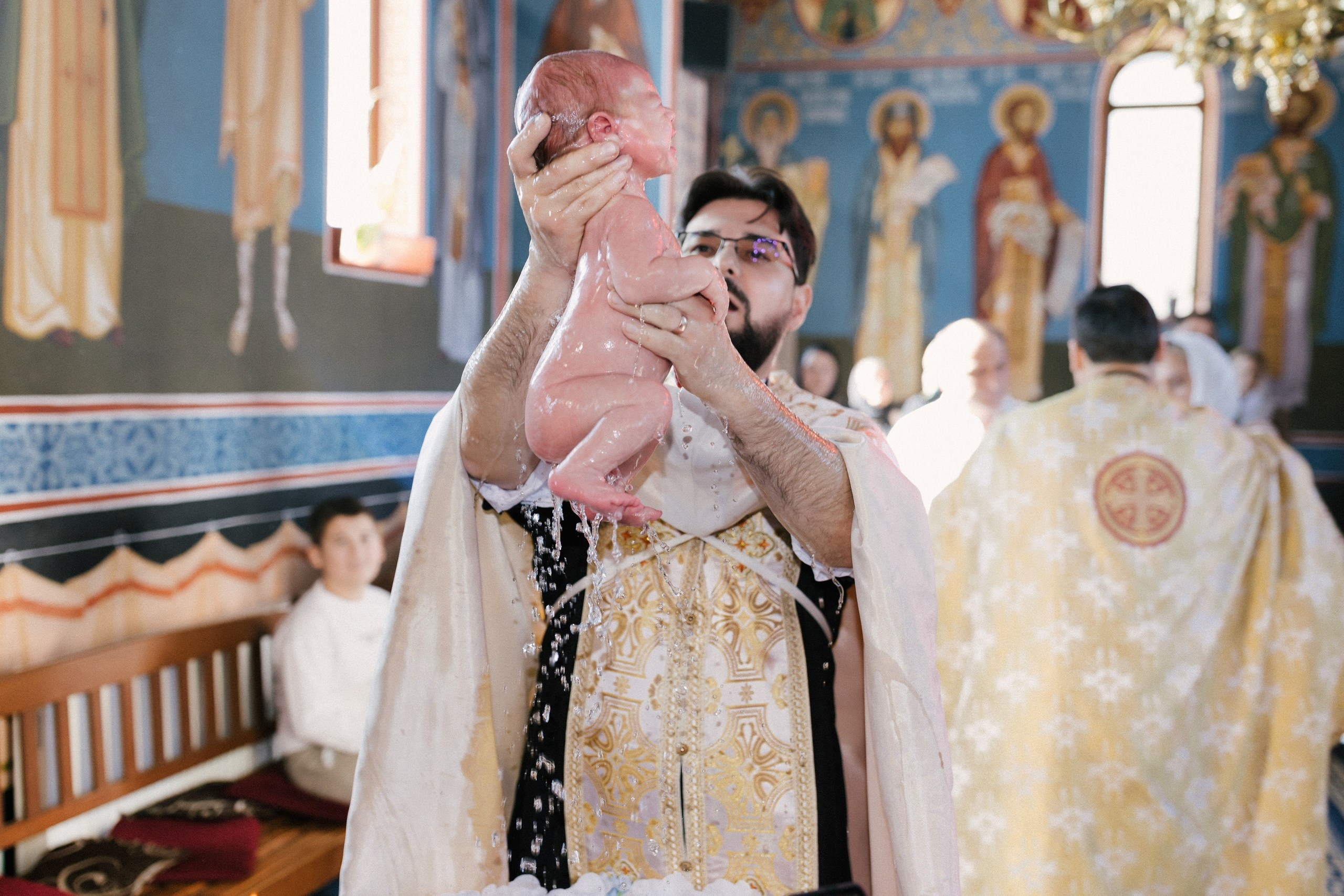 botez Luca Nectarie 22 februarie 2026 fotograf profesionist	•	fotograf botez Botoșani Luca Nectarie biserică	•	părinți Răzvan și Ramona botez copil emoții familie	•	nași Marin și Rodica botez copil fotografie profesională	•	detalii botez lumânare cristelniță biserică România	•	copil Luca Nectarie în brațe la botez moment emoționant	•	familie fericită la botez copil fotograf Alin Chirilă	•	fotografie botez naturală lumină caldă biserică	•	portret copil botez Luca Nectarie fotograf profesionist	•	momente autentice botez România familie și nași	•	slujbă botez copil imagini emoționante biserică	•	fotograf botez Iași și Botoșani Alin Chirilă - nunta--fotograf-profesionist-botosani  - fotografie-nunta-romantica - imagini-nunta-in-natura-alin-chirila-fotograf  - fotografii-cuplu-indragostit-nunta-botosani  - sedinta-foto-miri-andrei-iustina-alinofotostudio  - amintiri-din-nunta-realizate-de-fotograf-profesionist  - povestea-nuntii-andrei-si-iustina-in-imagini-alinofotostudio-fotograf evenimente- evenimente Botoșani -fotograf Suceava - fotograf Iași- servicii foto. servicii foto Botoșani. servicii foto video Botoșani. otograf-nunta-botosani-fotograf nunta. fotograf evenimente. fotograf nunta Botoșani. Alin chirila. Alin chirila fotograf. Alinofotostudio.- servicii foto. servicii foto Botoșani. servicii foto video Botoșani. fotograf nunta. fotograf evenimente. fotograf nunta Botoșani. Alin chirila. Alin chirila fotograf. Alinofotostudio.fotograf stare civilă,poze stare civilă,album foto stare civilă,servicii foto suceava,fotograf evenimente suceava,fotograf nuntă suceava,poze cununie civilă,ședință foto stare civilă,sesiune foto suceava,fotograf profesionist suceava,fotograf botosani,stare civila botosani,alinofotostudio,alin chirila fotograf.servicii foto. servicii foto Botoșani. servicii foto video Botoșani. fotograf nunta. fotograf evenimente. fotograf nunta Botoșani. Alin chirila. Alin chirila fotograf. Alinofotostudio.fotograf stare civilă,poze stare civilă,album foto stare civilă,servicii foto suceava,fotograf evenimente suceava,fotograf nuntă suceava,poze cununie civilă,ședință foto stare civilă,sesiune foto suceava,fotograf profesionist suceava,fotograf botosani,stare civila povestitor prin fotografiebotosani,alinofotostudio,alin chirila fotograf,servicii foto. servicii foto Botoșani. servicii foto video Botoșani. fotograf nunta. fotograf evenimente. fotograf nunta Botoșani. Alin chirila. Alin chirila fotograf. Alinofotostudio.fotograf stare civilă,poze stare civilă,album foto stare civilă,servicii foto suceava,fotograf evenimente suceava,fotograf nuntă suceava,poze cununie civilă,ședință foto stare civilă,sesiune foto suceava,fotograf profesionist suceava,fotograf botosani,stare civila botosani,alinofotostudio,alin chirila fotograf,cununie religioasă botoșani,andreea și neculai,capela militară botoșani,foto conacul zăicești,fotograf nuntă botoșani,fotograf cununie religioasă,foto evenimente botoșani,poze cununie capela militară,ședință foto zăicești,fotograf profesionist botoșaniMire și mireasă – Sergiu & Liliana – ziua nunții, 2024  - Emoții în ziua nunții – Sergiu și Liliana  - Dansul mirilor – fotografie artistică nuntă 2024  - Sedinta foto romantică în natură – Sergiu & Liliana  - Rochia de mireasă și detalii de nuntă elegan-Album de cununie civilă Florin și Anda – Fotografii profesionale realizate de Alin Chirilă în Botoșani -fotograf prin fotografie-Ședință foto Trash the Dress pe muntele Rarău cu Iulian și Iuliana – fotografie de cuplu, natură montană, emoție autentică surprinsă de Alin Chirilă, povestitor prin fotografie.- "Iulian și Iuliana pe crestele Rarăului – fotografie Trash the Dress în natură"  - "Cuplu îmbrățișat la apus pe muntele Rarău – ședință foto după nuntă"  - "Rochie de mireasă în vânt pe munte – Trash the Dress Rarău-1. Iulian și Iuliana pe muntele Rarău – ședință foto Trash the Dress în natură, cu peisaj montan spectaculos  2. Cuplu în îmbrățișare pe Rarău – emoție autentică surprinsă după nuntă  3. Rochie de mireasă în bătaia vântului – fotografie artistică Trash the Dress în munți  4. Mire și mireasă privind spre orizont – dragoste și libertate pe muntele Rarău  5. Iuliana zâmbind în rochia de mireasă – portret în natură, Trash the Dress  6. Iulian ținându-și mireasa de mână – ședință foto romantică pe munte  7. Detaliu cu rochia pe stâncă – estetică naturală Trash the Dress Rarău  8. Cuplu în mers pe poteca Rarăului – fotografie simbolică de după nuntă  9. Apus de soare pe Rarău în spatele mirilor – imagine de poveste Trash the Dress  10. Iulian și Iuliana râzând împreună – momente autentice surprinse de Alin Chirilă, povestitor prin fotografie-fotograf-nunta-cerbu-botosan trash-the-dress-botosani Alin Chirilă Fotograf – fotograf de nuntă Botoșani-fotograf nuntă Botoșani-fotograf nuntă Cerbu Botoșani-fotograf profesionist nuntă Botoșani-fotografie de nuntă Botoșani-fotograf evenimente Botoșani-fotograf nuntă Moldova-fotograf trash the dress Botoșani	- fotograf pregătirea mirilor Botoșani	-fotograf ceremonie religioasă nuntă-fotograf petrecere nuntă Botoșani- fotograf nuntă Botoșani pregătirea mirelui- pregătirea mirelui fotografie nuntă Cerbu Botoșani-fotograf nuntă Botoșani pregătirea miresei -mireasă pregătiri nuntă Cerbu Botoșani-fotograf nuntă Botoșani nașii mirilor-ceremonie religioasă nuntă Cerbu Botoșani-fotograf nuntă Botoșani ceremonie religioasă biserică-petrecere nuntă Cerbu Botoșani invitați dans-fotograf nuntă Botoșani petrecere restaurant-ședință foto trash the dress-fotograf trash the dress Botoșani ședință foto după nuntă-Fotograf nuntă Botoșani – galerie foto reală de la evenimente stare civilă Sebi și Claudia Copălău	•	cununie civilă Primăria Copălău Botoșani	•	miri emoționați la starea civilă	•	semnarea actelor cununie civilă	•	fotografii naturale stare civilă Botoșani	•	familie și prieteni la cununie civilă	•	cadre emoționale cununie civilă	•	fotograf profesionist Botoșani eveniment stare civilă Sebi și Claudia la Primăria Copălău Botoșani fotograf evenimente	•	fotograf cununie civilă Copălău Botoșani cadre naturale și emoționale	•	fotograf profesionist Botoșani stare civilă Sebi și Claudia	•	momente autentice cununie civilă Copălău fotograf Alin Chirilă	•	fotografii emoționale stare civilă în județul Botoșani