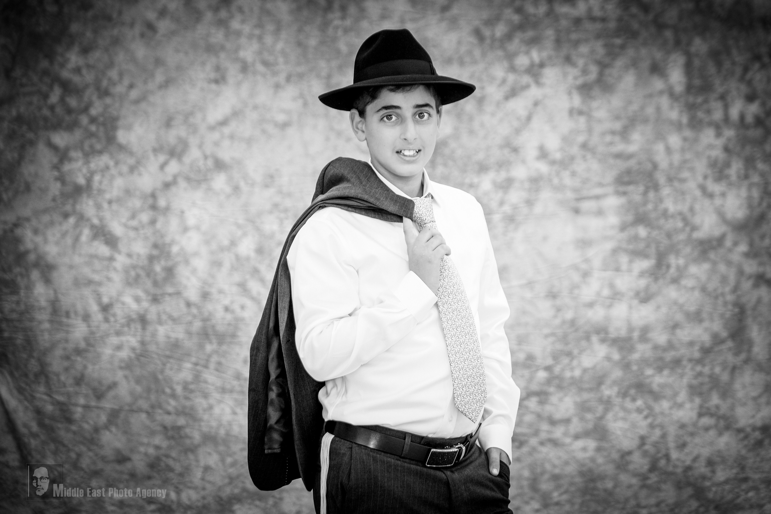 מאיר חוגג בר מצוה. Middle East Photo Agency — Photography & Event Magnets — סוכנות צילום והדפסת מגנטים לאירועים