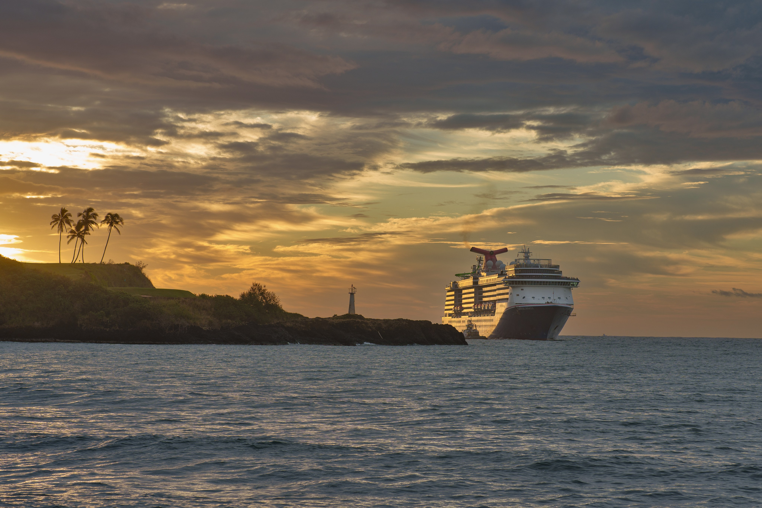 SHIPS. Awards winning photographer in Kauai, Hawaii