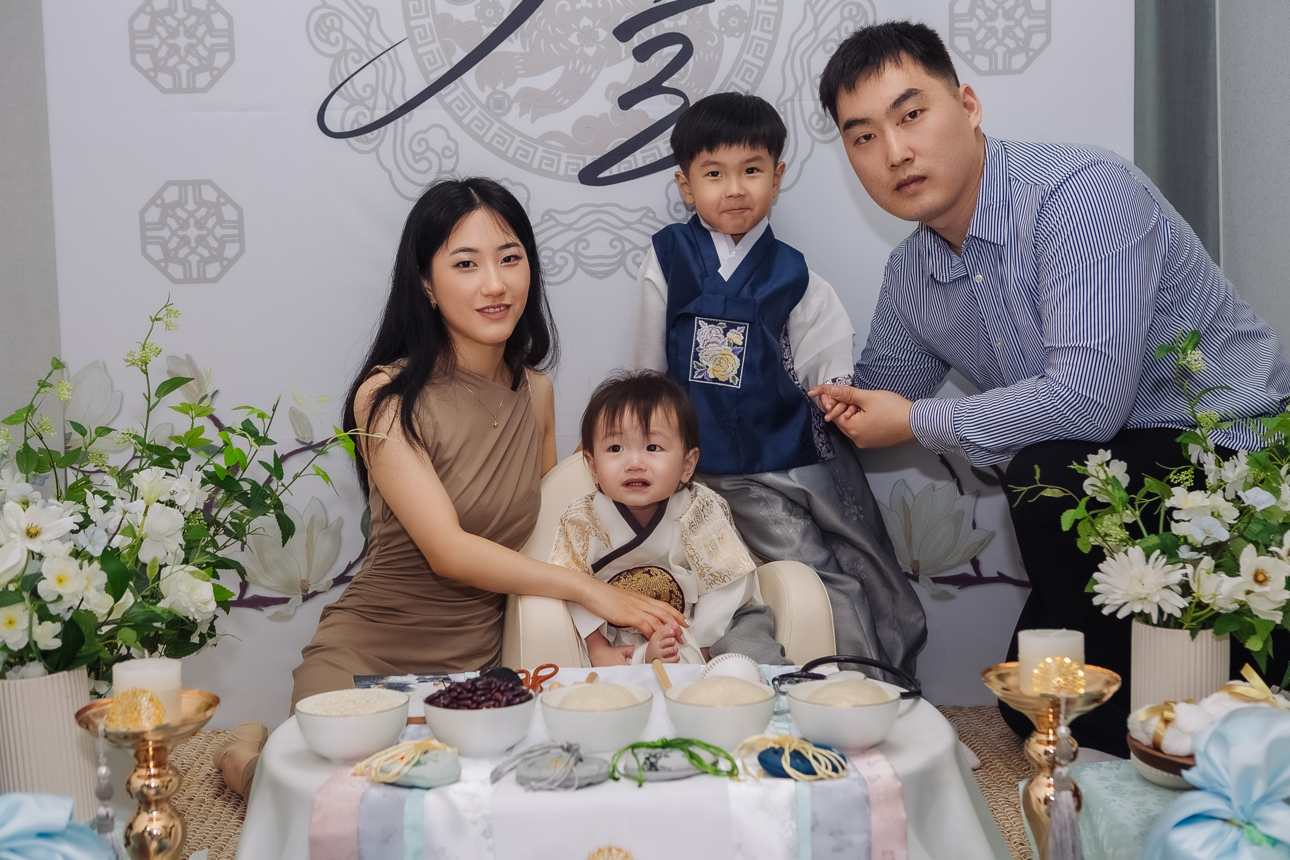 Тео дома и в ресторане. Фотограф беременности, ньюборн и годовасиков в Корее Жанна Хан