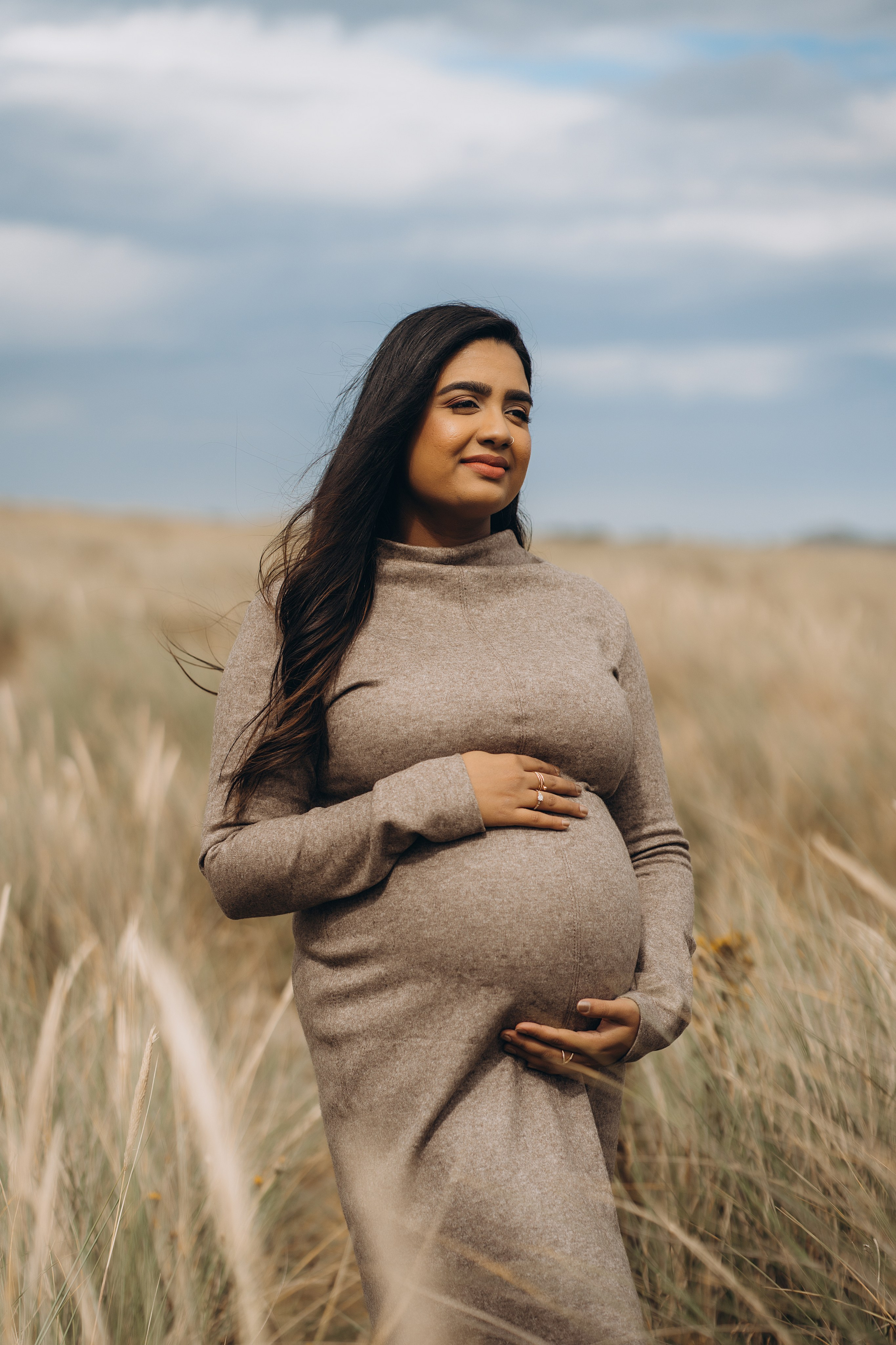 Meera: Bull island. Maternity/Love story/Wedding photographer