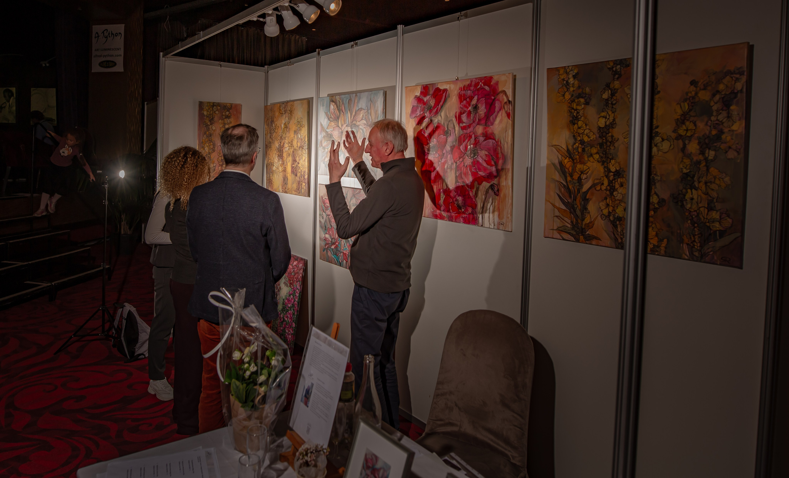 Exhibitions. Portret photographer in Switzerland Artur Magpie