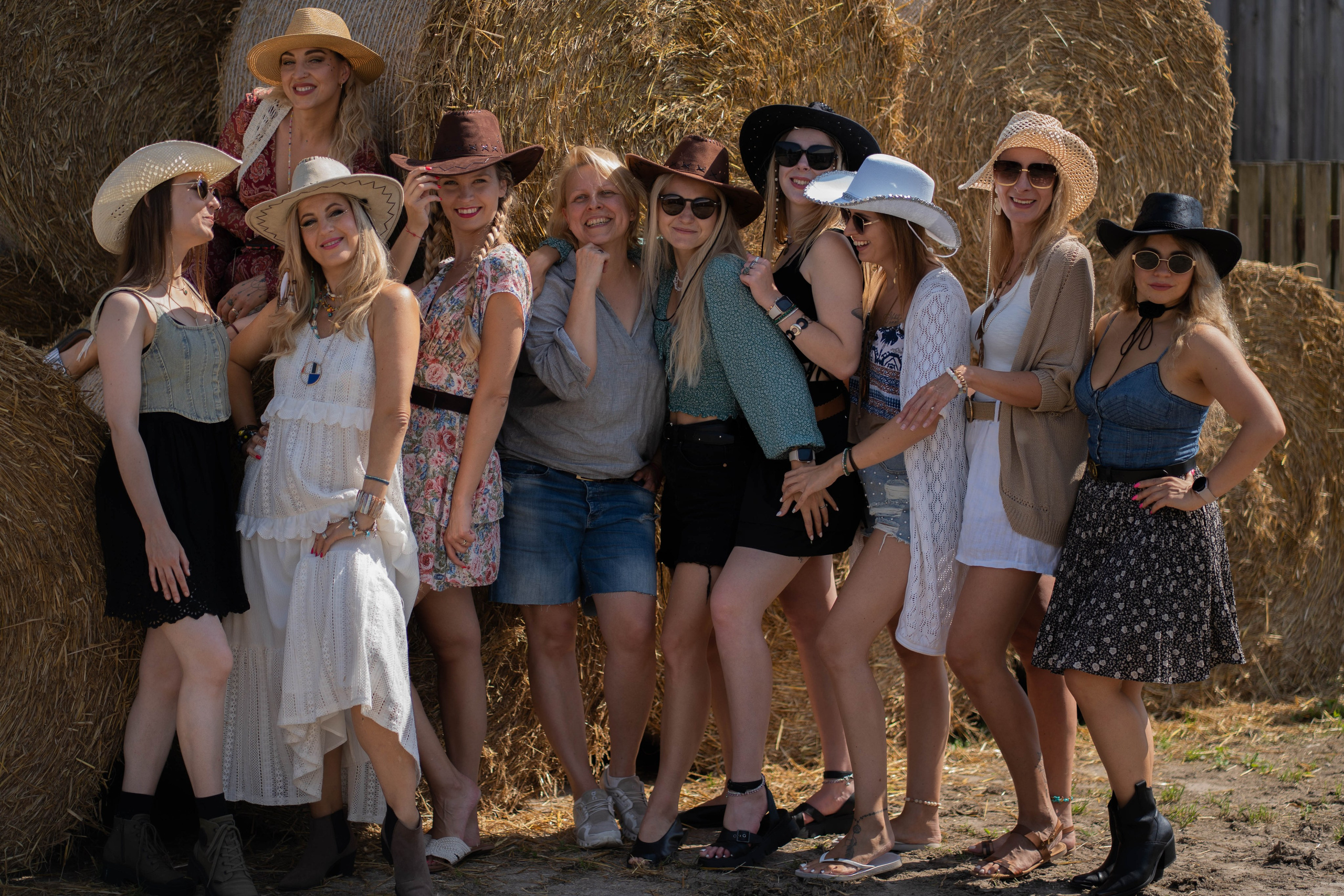 Country girls. Fotografija — Olga Bojarin