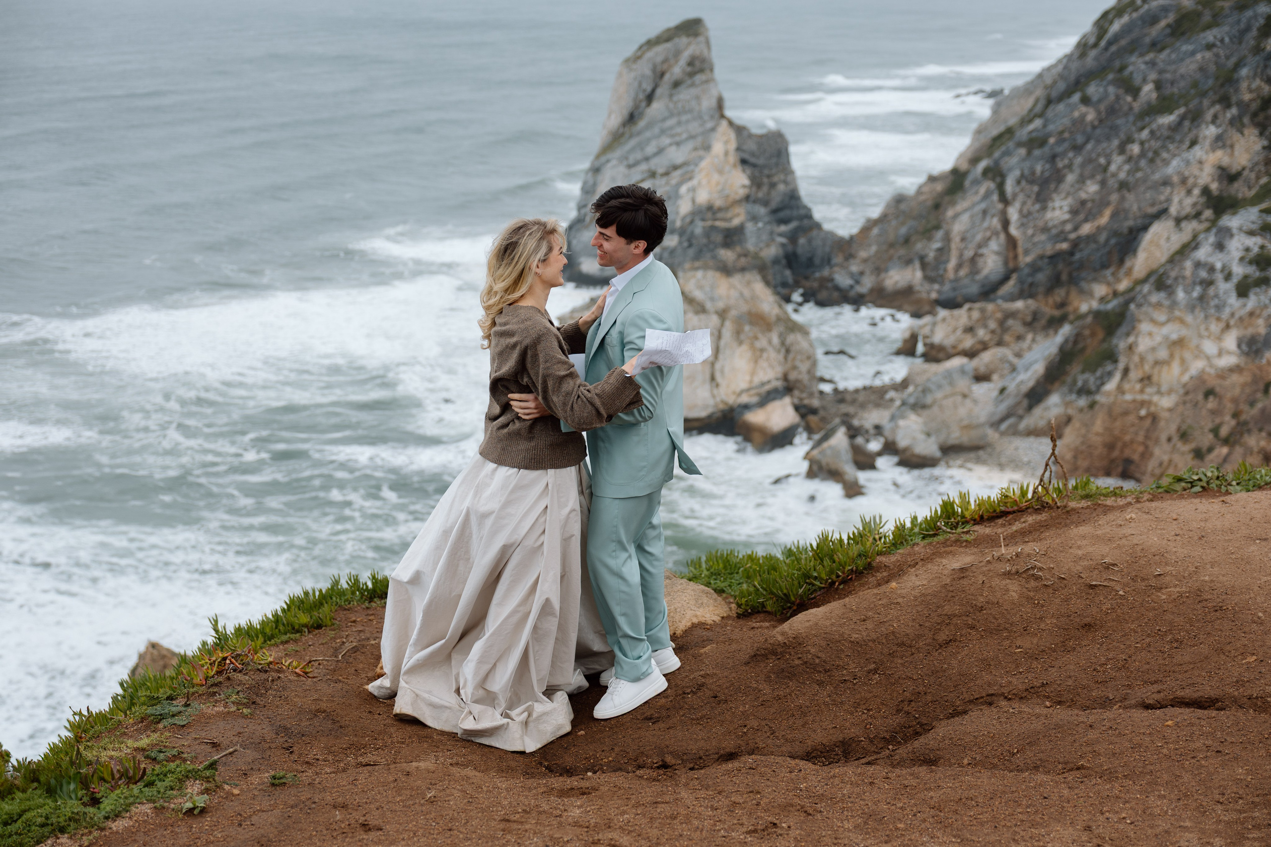 Vivien & Razvan. Main