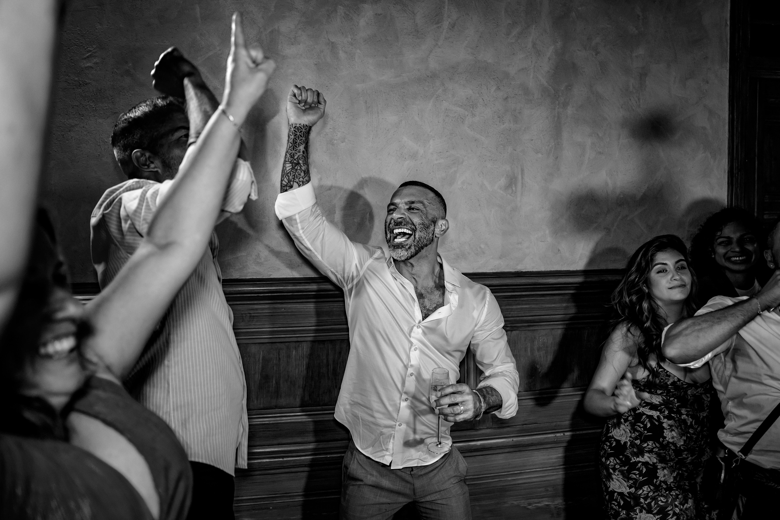 Forte da Cruz Gay Wedding in Portugal | Cy & Braulio. Lisbon Wedding Photographer | Timeless Documentary Wedding Photography