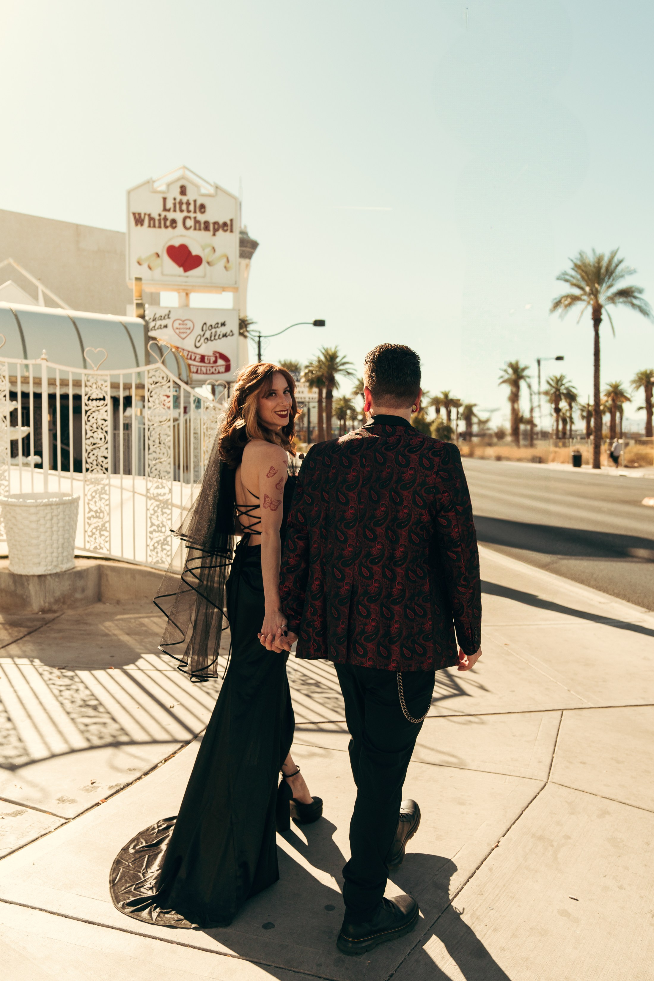 Jordan&Jarret. Wedding & elopement photographer Viktoriya Kravtsov. Las Vegas
