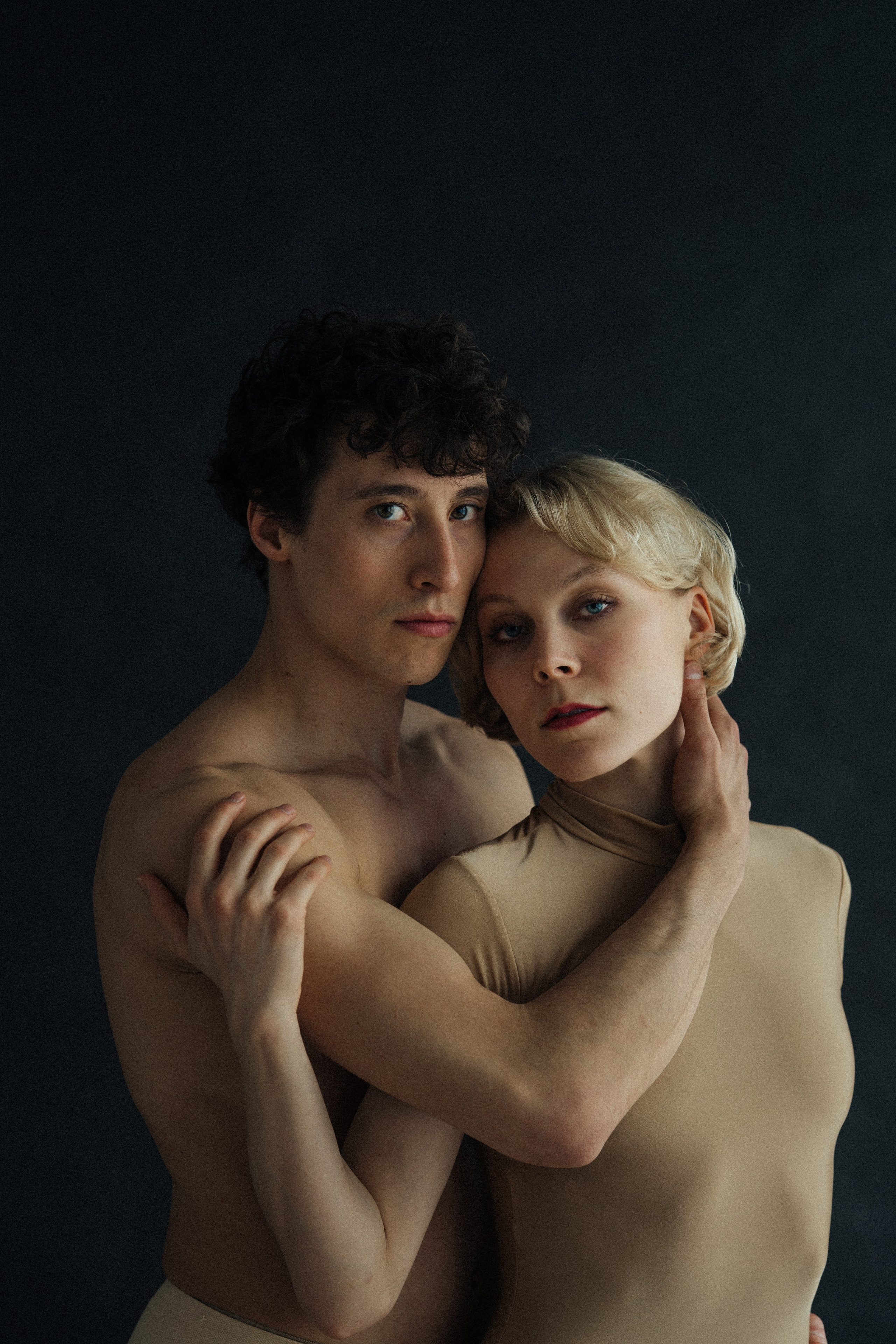 DANCERS. Victoria Olonen – Cinematic Portrait Artist | Helsinki & Europe