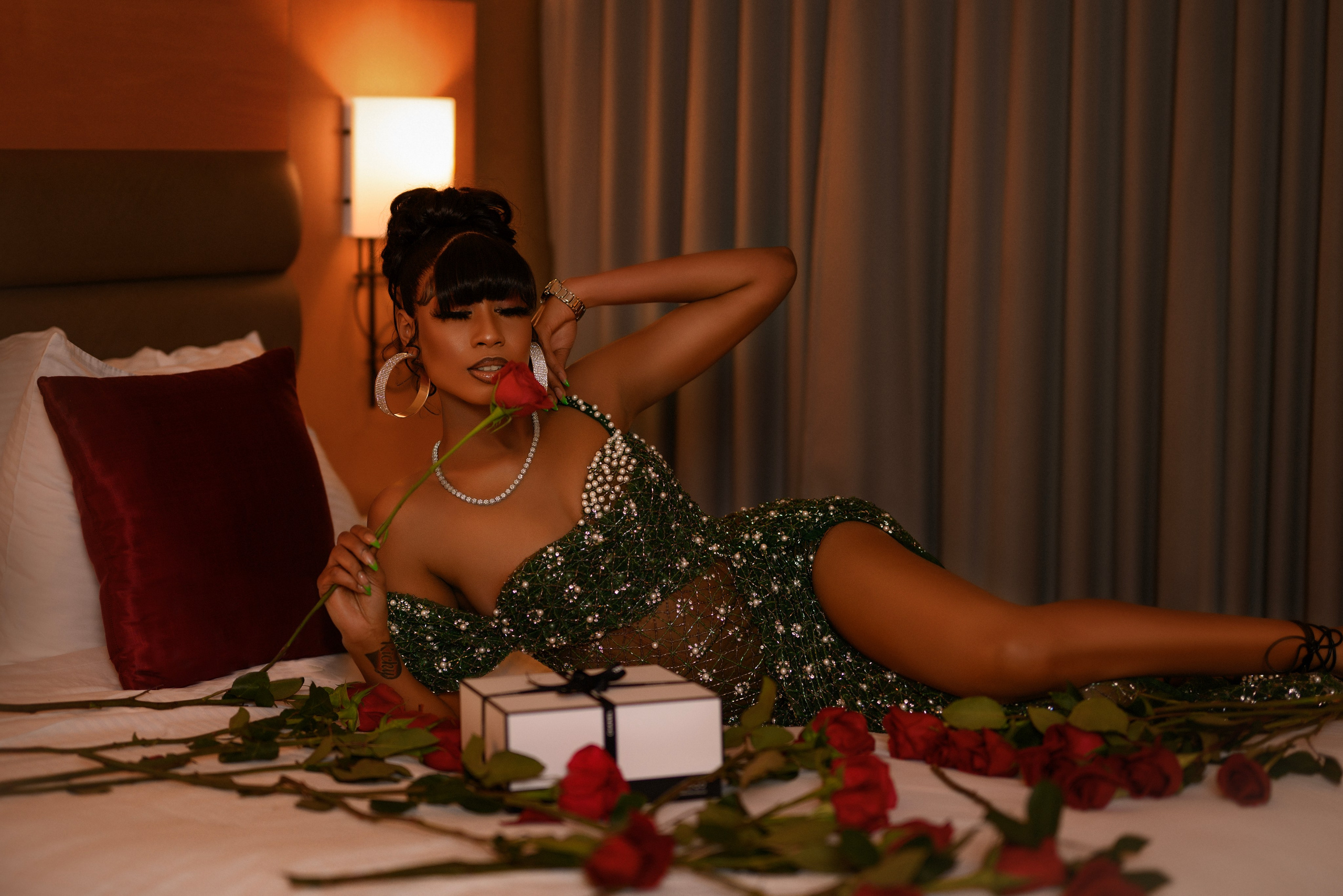 Afo, BD celebration. Wedding & family photography in Seattle area. Helen Michelle photographer