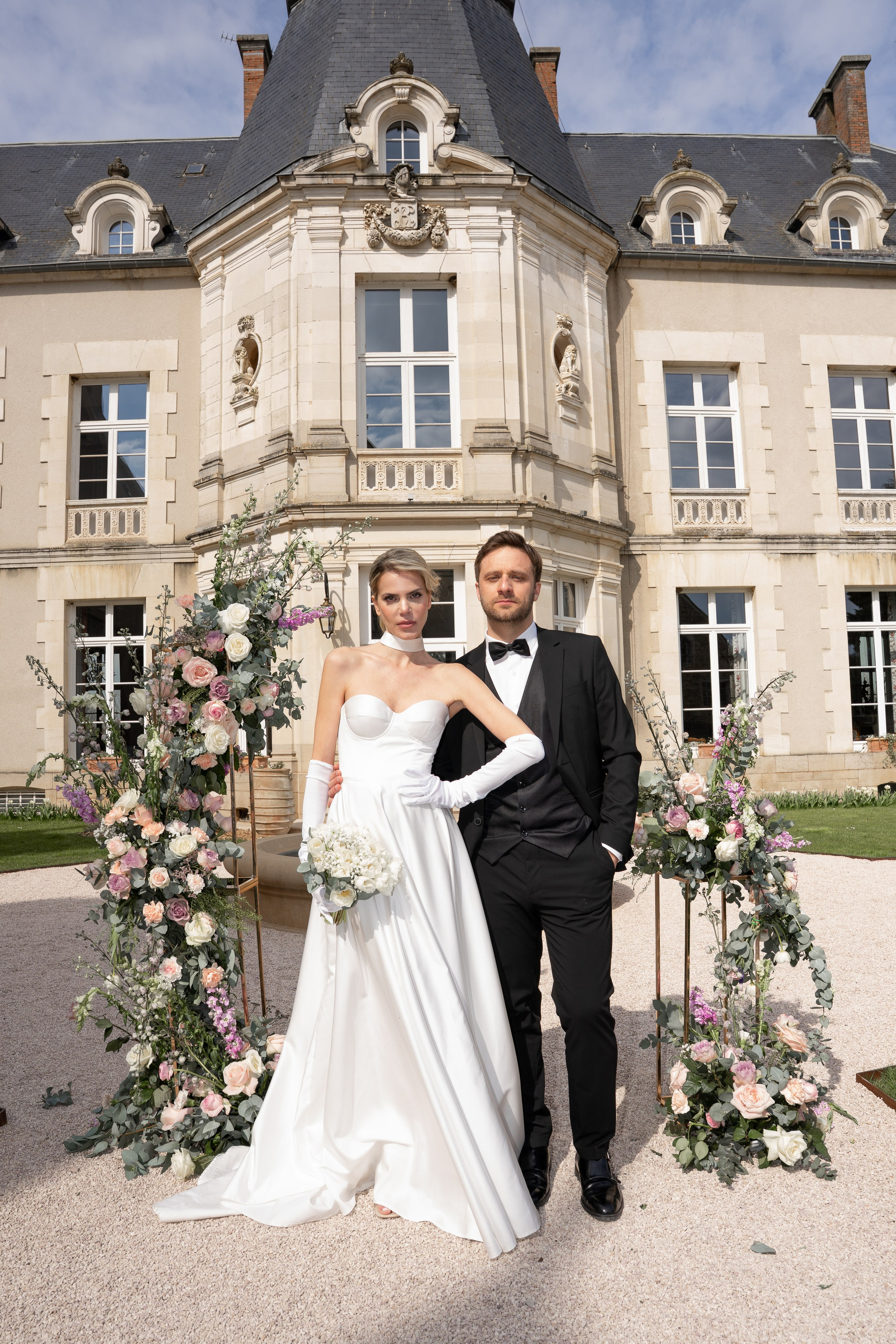 Chateau elopement inspiration. Wedding photographer in Paris Oksana Shum