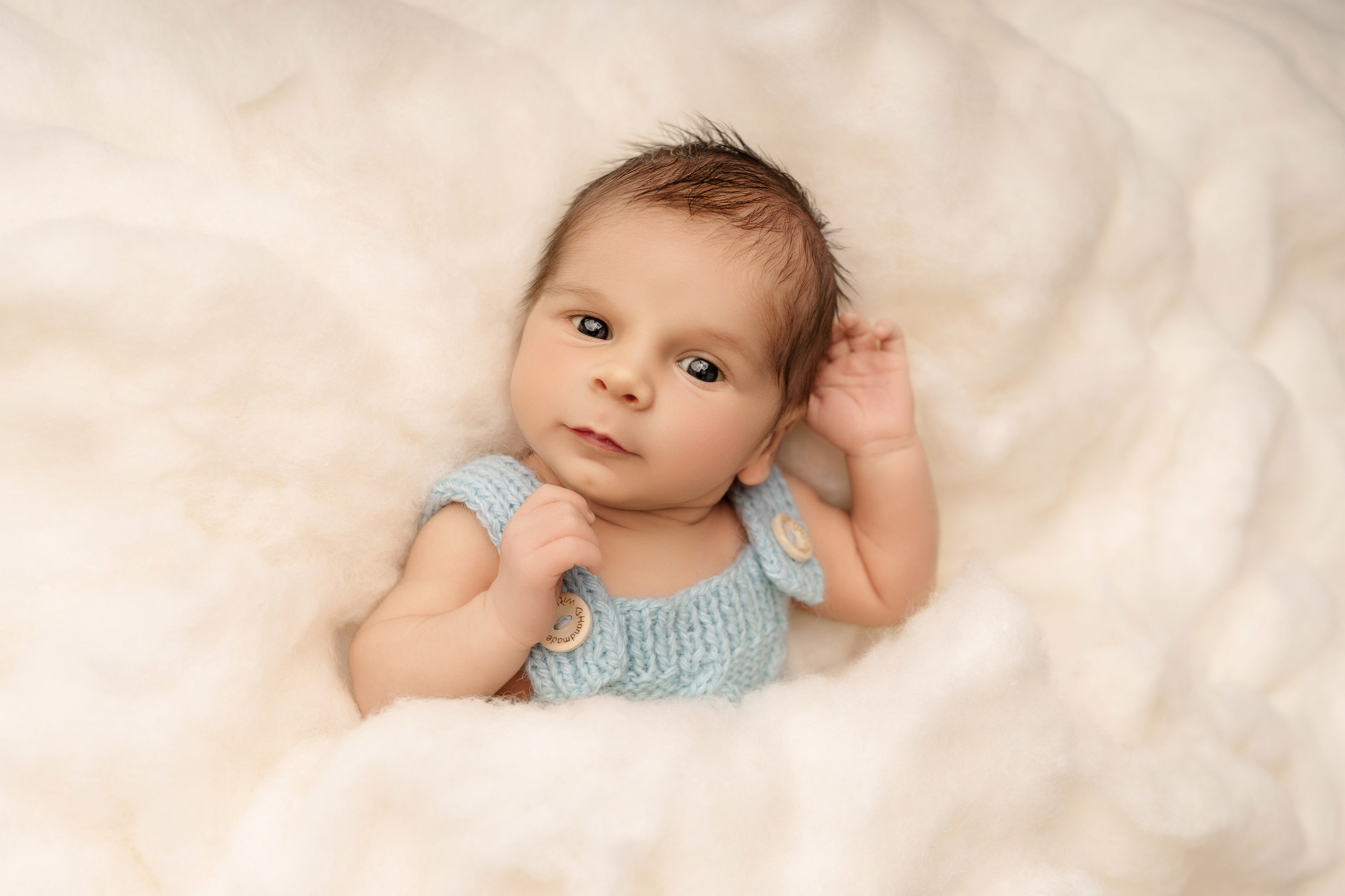 Esu Aleksandra naujagimių ir kudikių fotografė iš Vilniaus