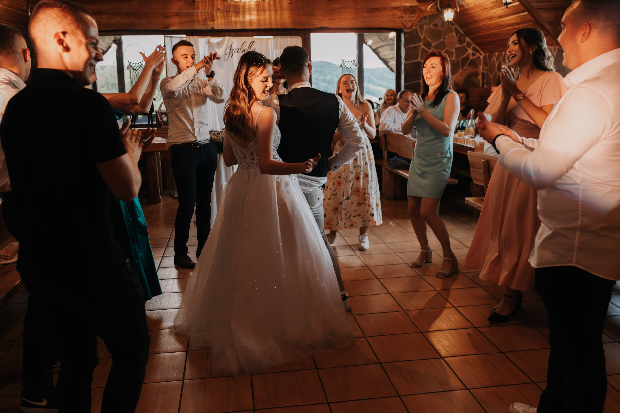 Ślub Izy&Kamila. Fotograf Brzesko – fotografia biznesowa, ciążowa, kobieca i reportaże, Beata Buziak