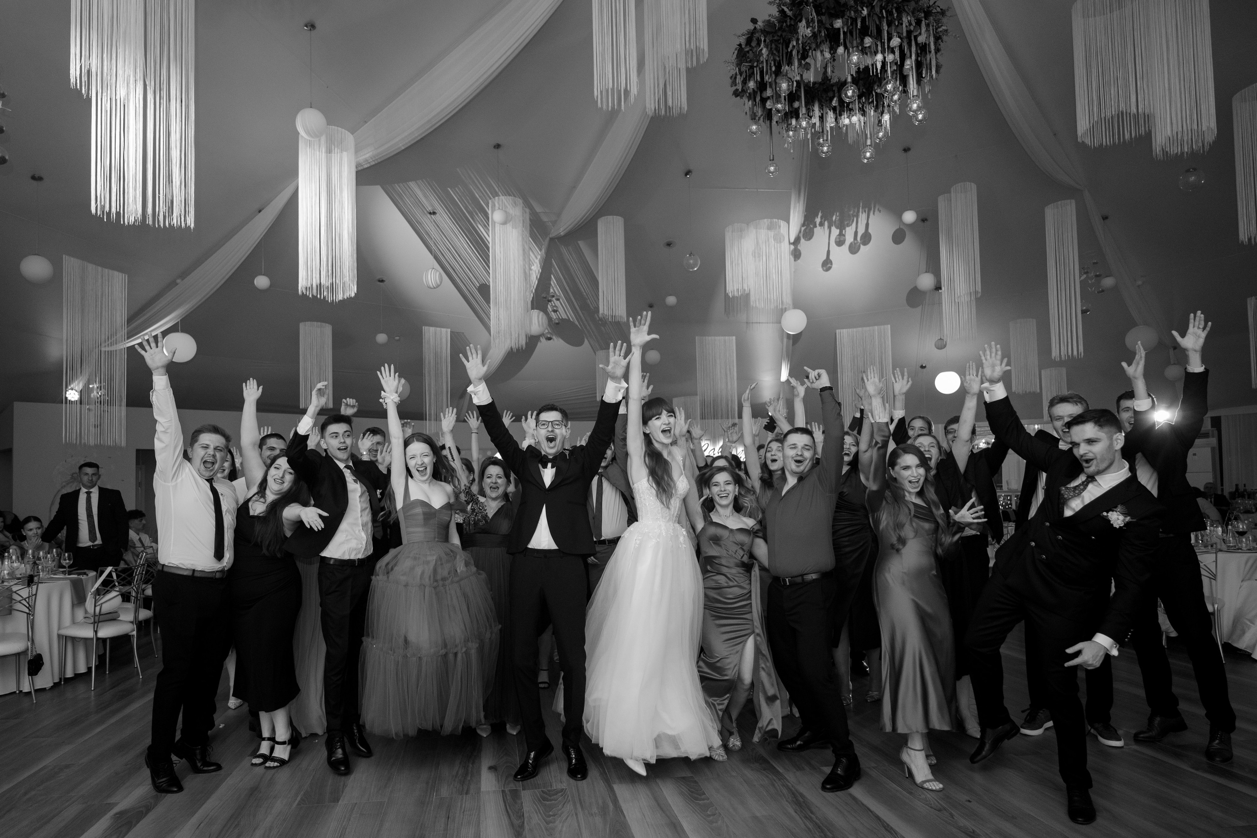 Raluca + Marius | Wedding day. Proud Vision Weddings | Wedding Photography & Film — Servicii profesionale Foto Video Nunta Iasi