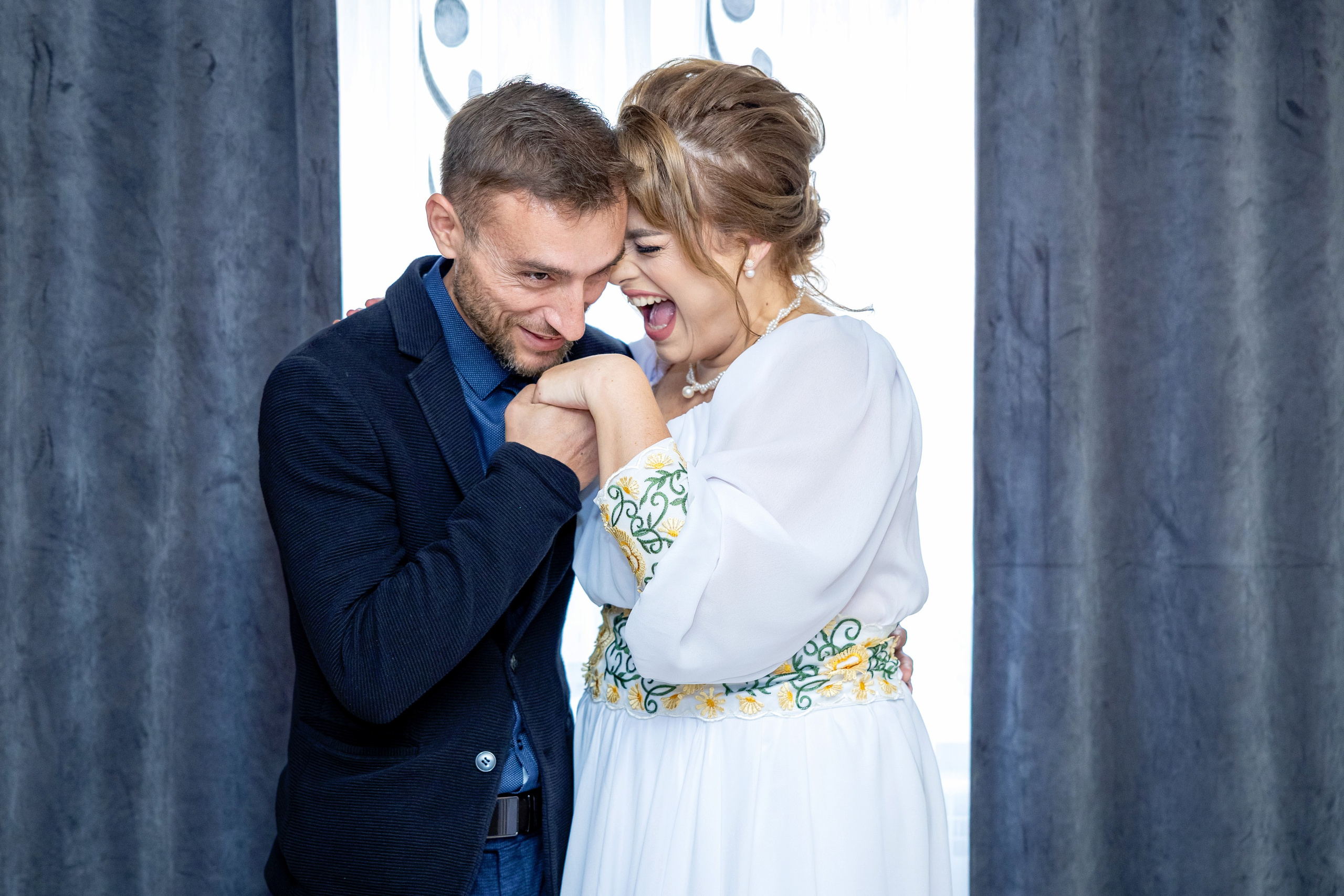 Andrei Sebastian. Moments By Gub