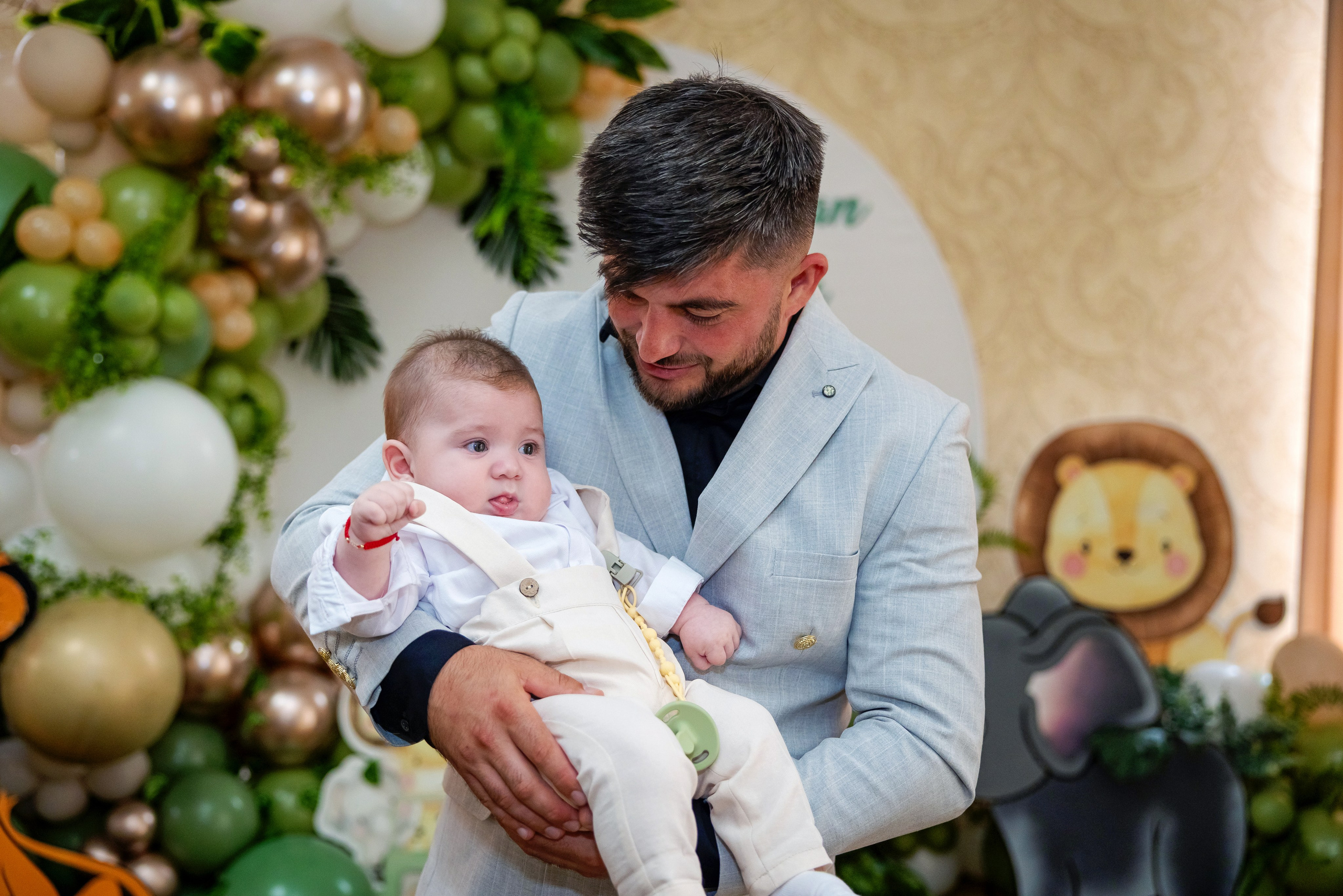 Andrei Damian. Moments By Gub