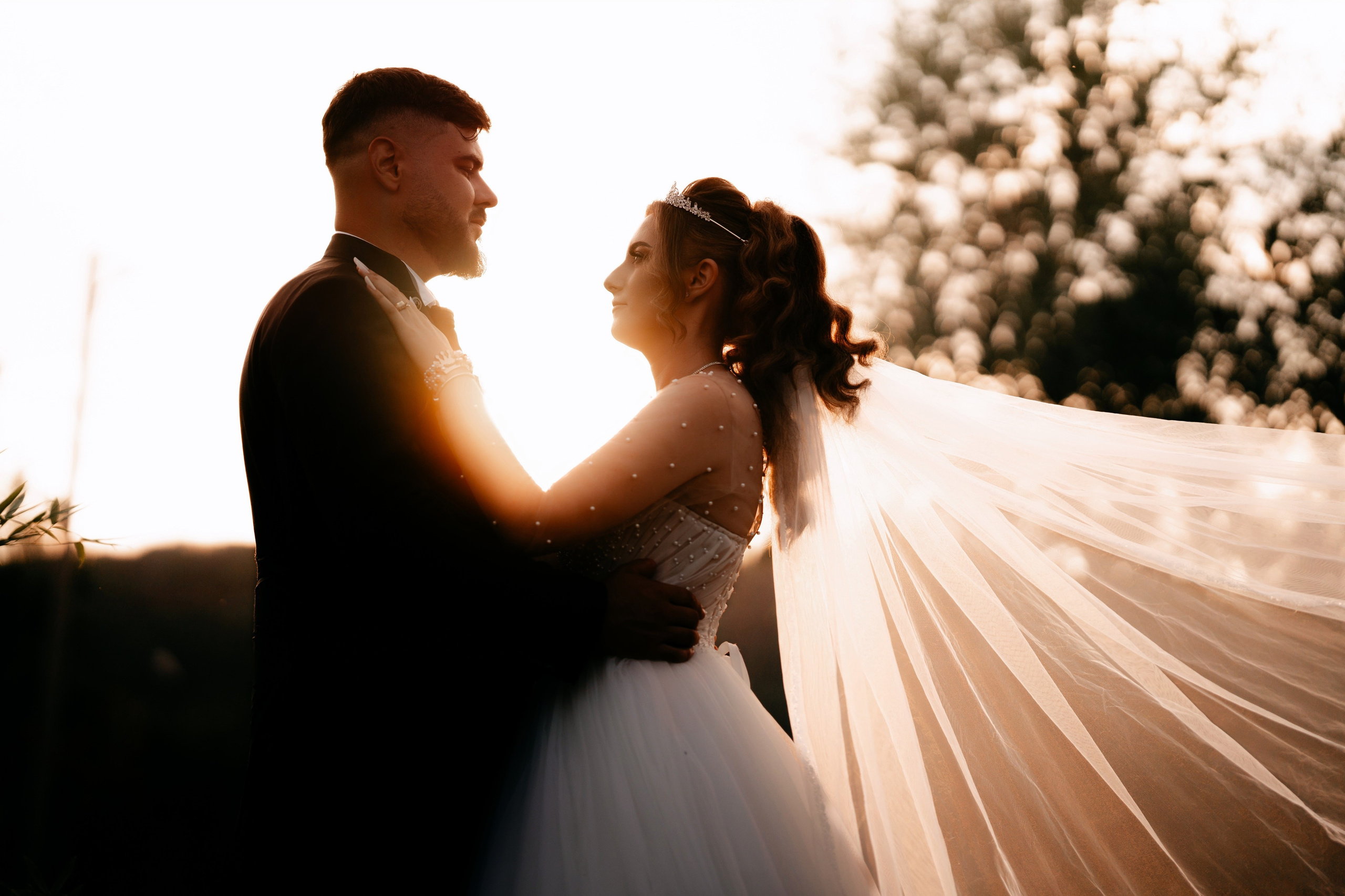 Andreea & Valentin. Raw Studio. Fotograful tau de nunta!