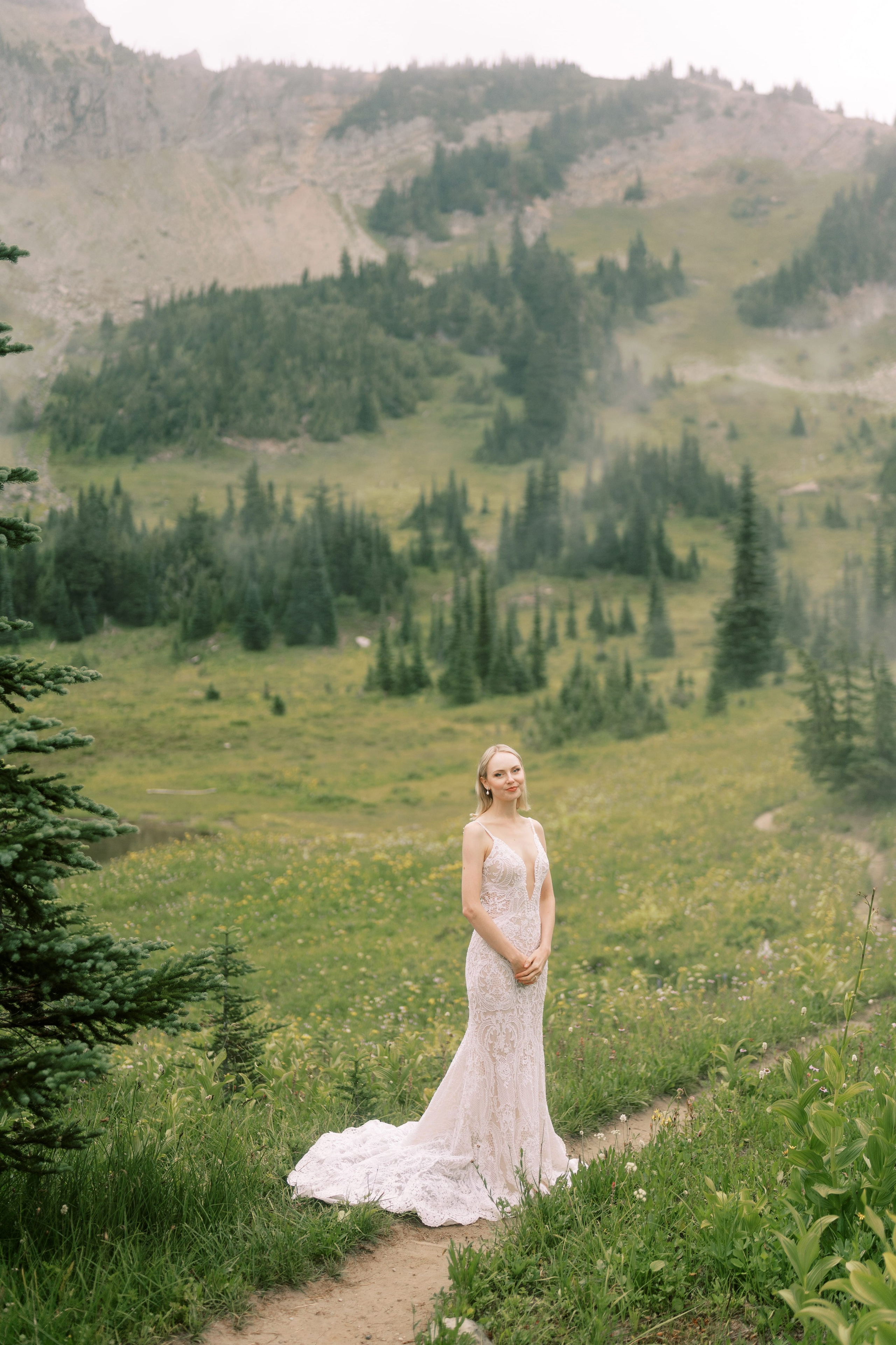 Rachel & Ryan Wedding photoshoot. August 2024. Little Tipsoo Lake, WA Day 2. EVAN ARISTOV WEDDING PHOTOGRAPHY — Seattle Wedding Photographer
