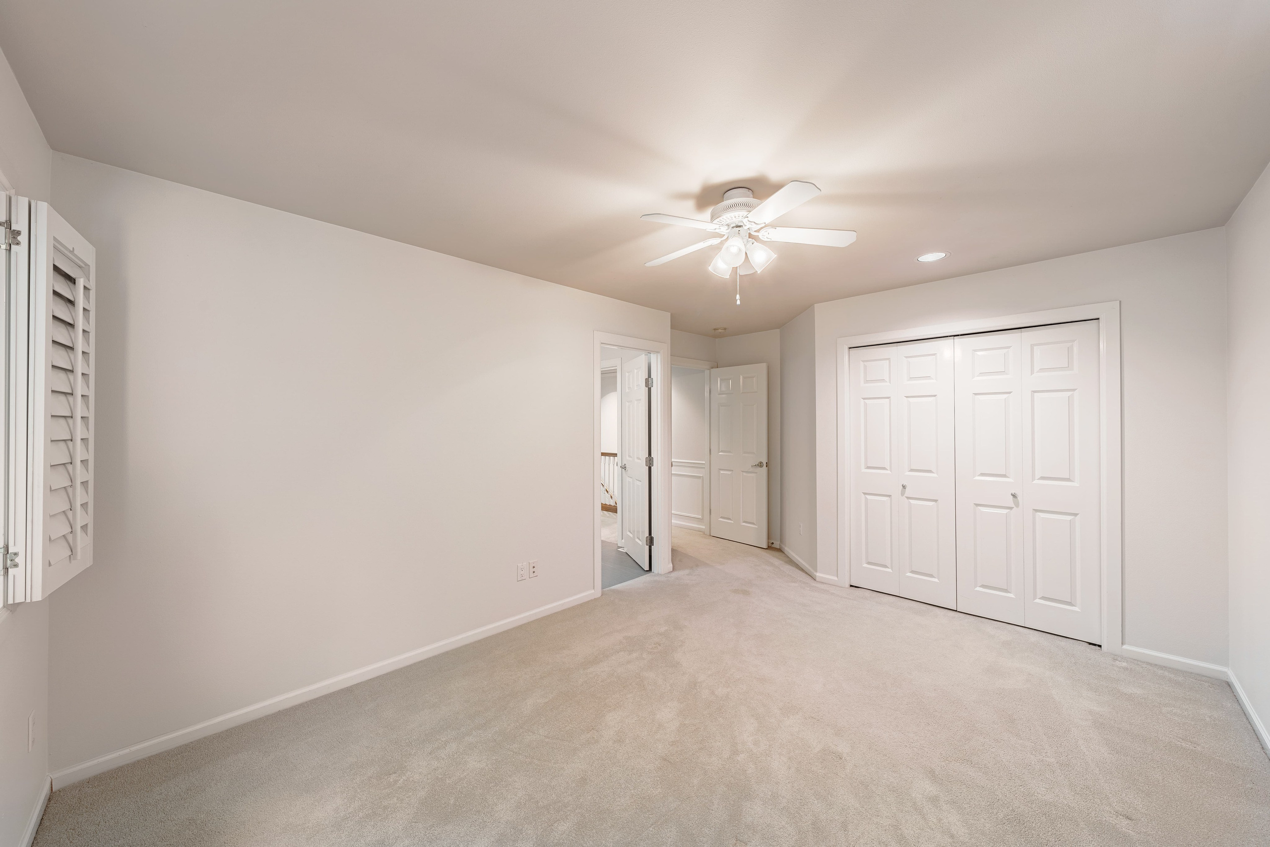 Real Estate photography. Washington state. EVAN ARISTOV WEDDING PHOTOGRAPHY — Seattle Wedding Photographer