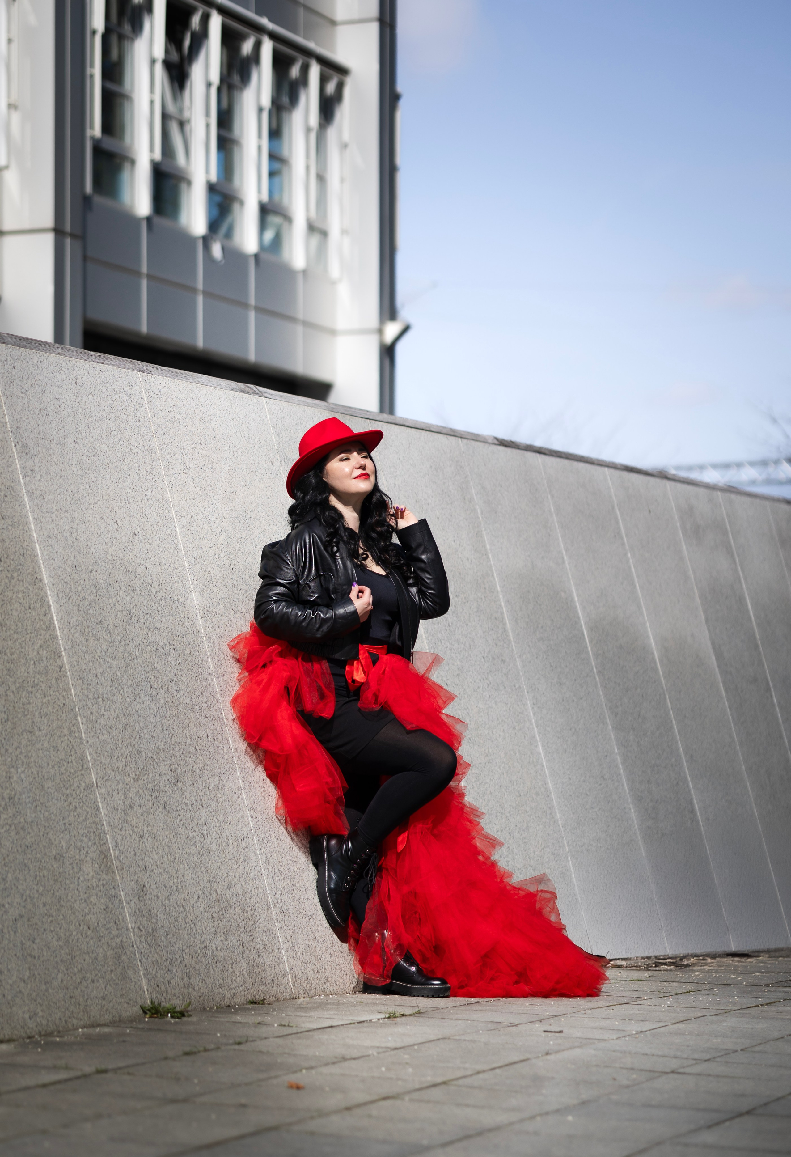 Balloons and red skirt. Фотограф в Мюнхене
