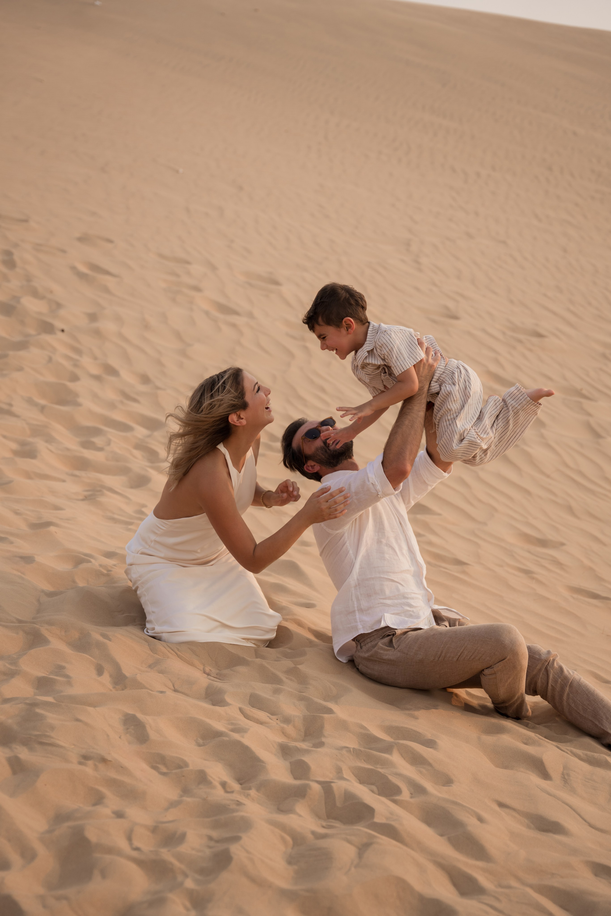 Sun, sand & family. Angela Iakovleva — Family Photographer in Dubai