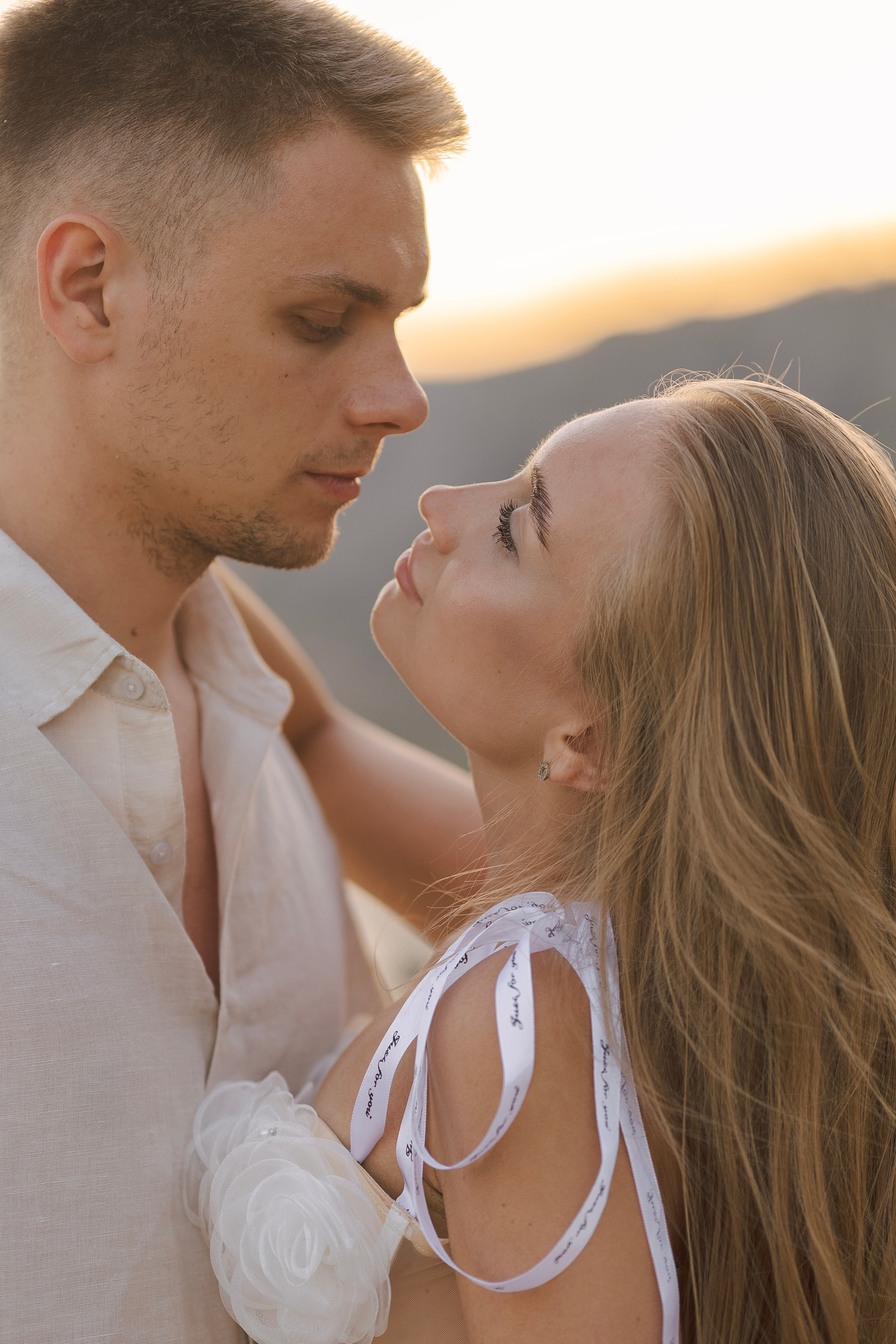 Фотограф в алании,Фотосессия в Алании, Фотограф Алания, свадебный фотограф в алании. Пляж. Love story на пляже клеопатры на закате. Аланья. Алсу Девели | Свадебный и семейный фотограф в Турции Алании, Алания, Аланья, Сиде, Белеке, Анталия