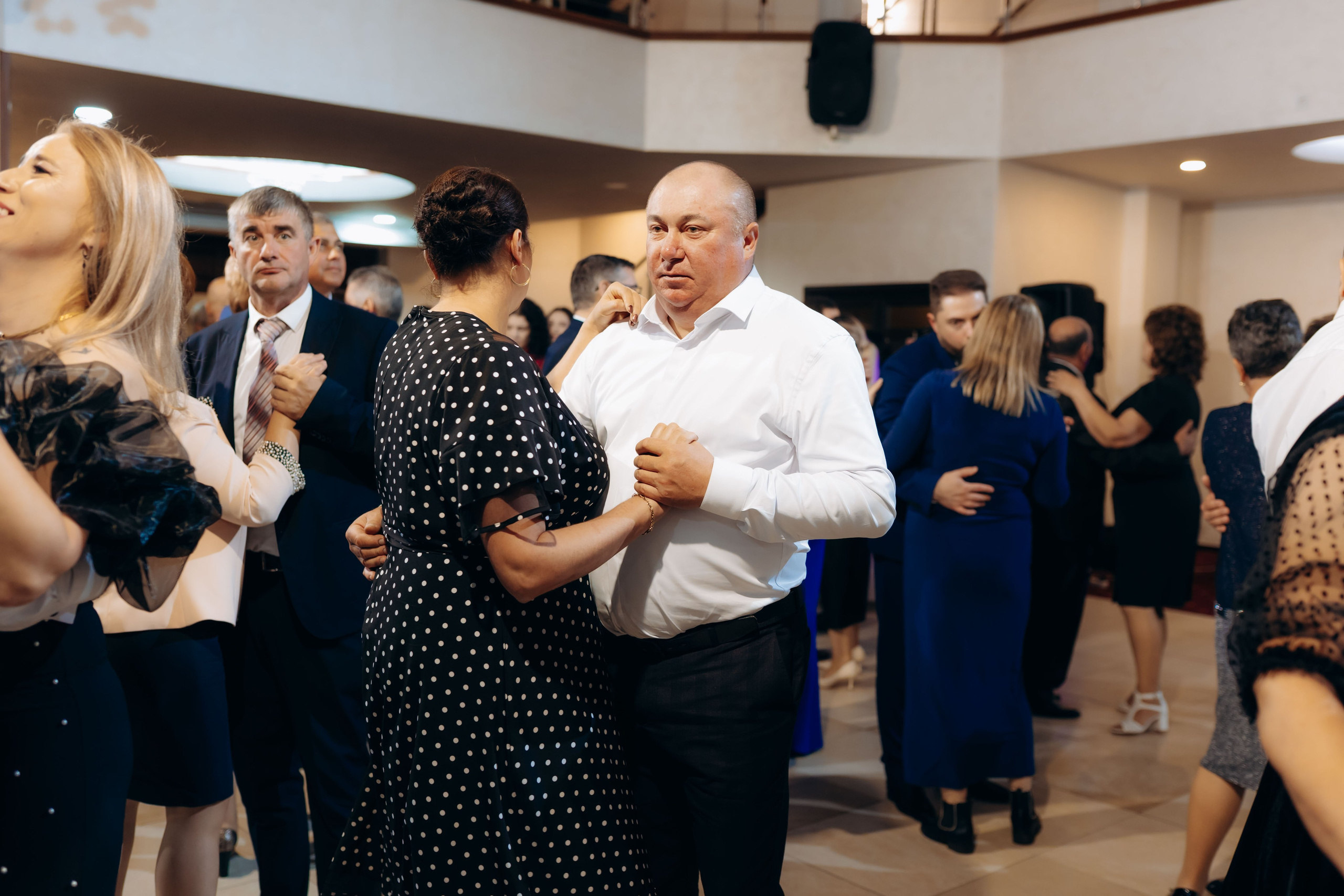 Loredana & Emilian – Ziua Nunții | Videografie - fotografie Botez Suceava, Iași, Botoșani. Servicii foto-video profesionale, pentru momente de neuitat