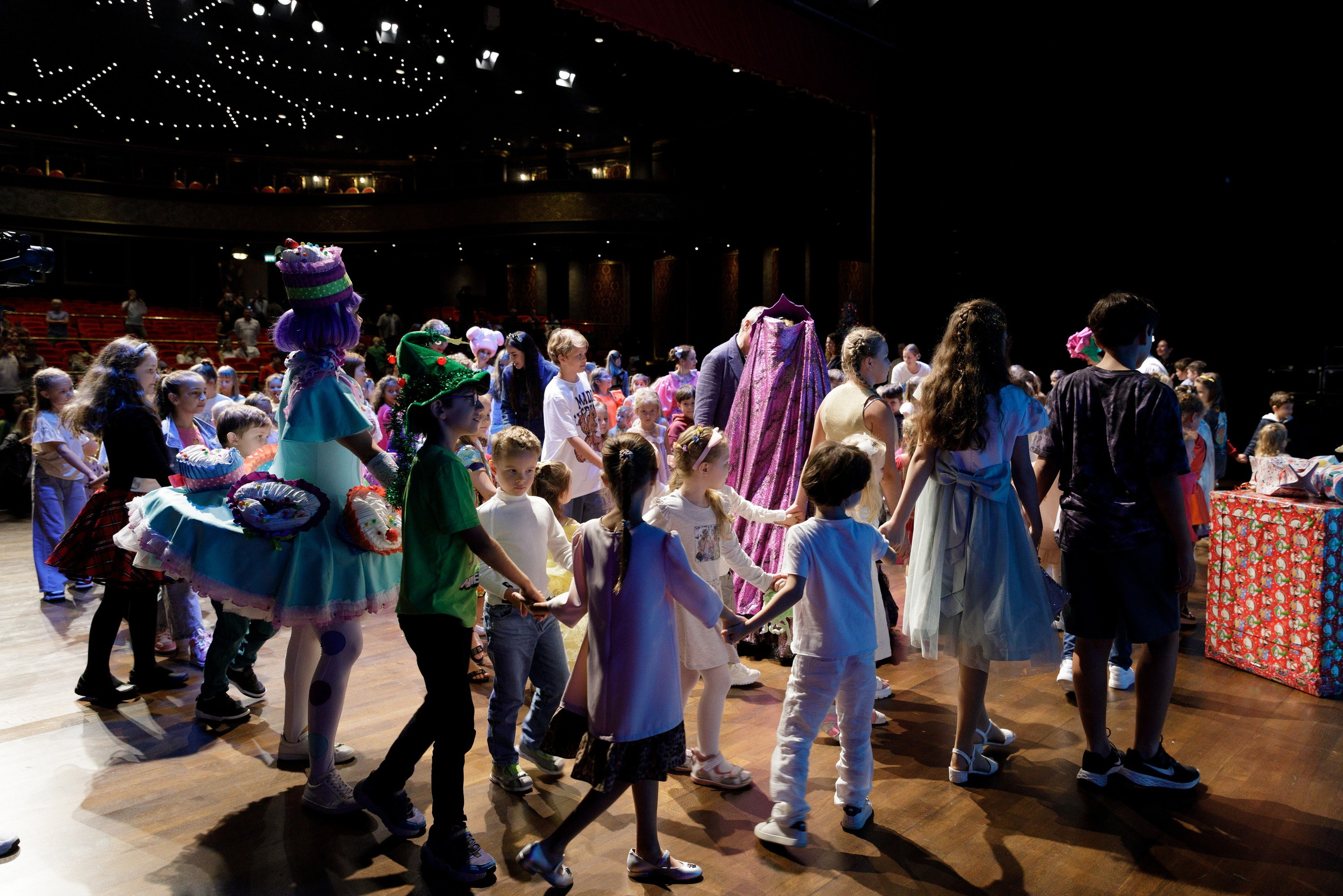 Новогодняя сказка для журнала Русские Эмираты, Дубай 2024. Фотограф Анна Кучерявая | Свадьбы и мероприятия в Дубае