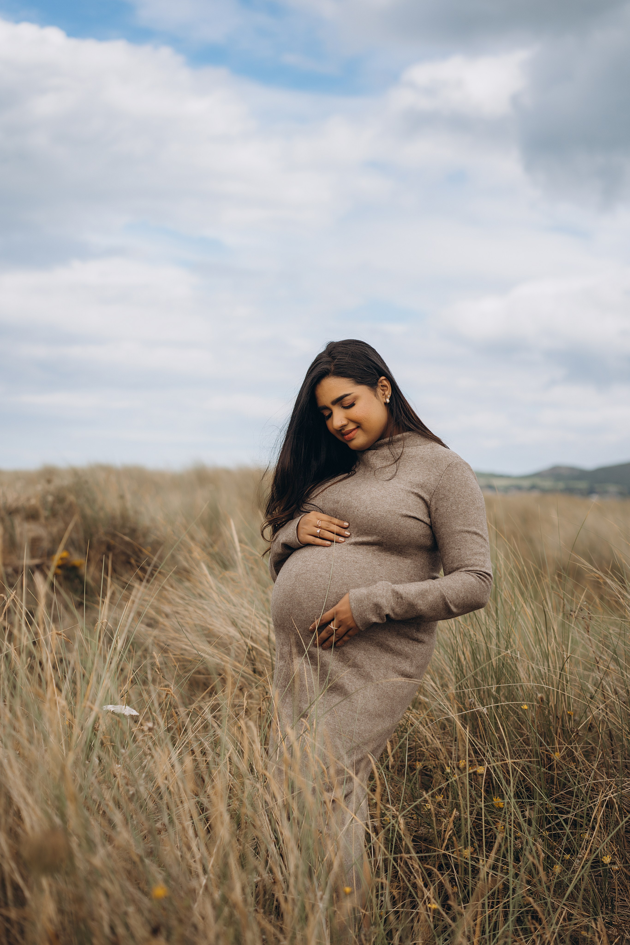 Meera: Bull island. Maternity/Love story/Wedding photographer