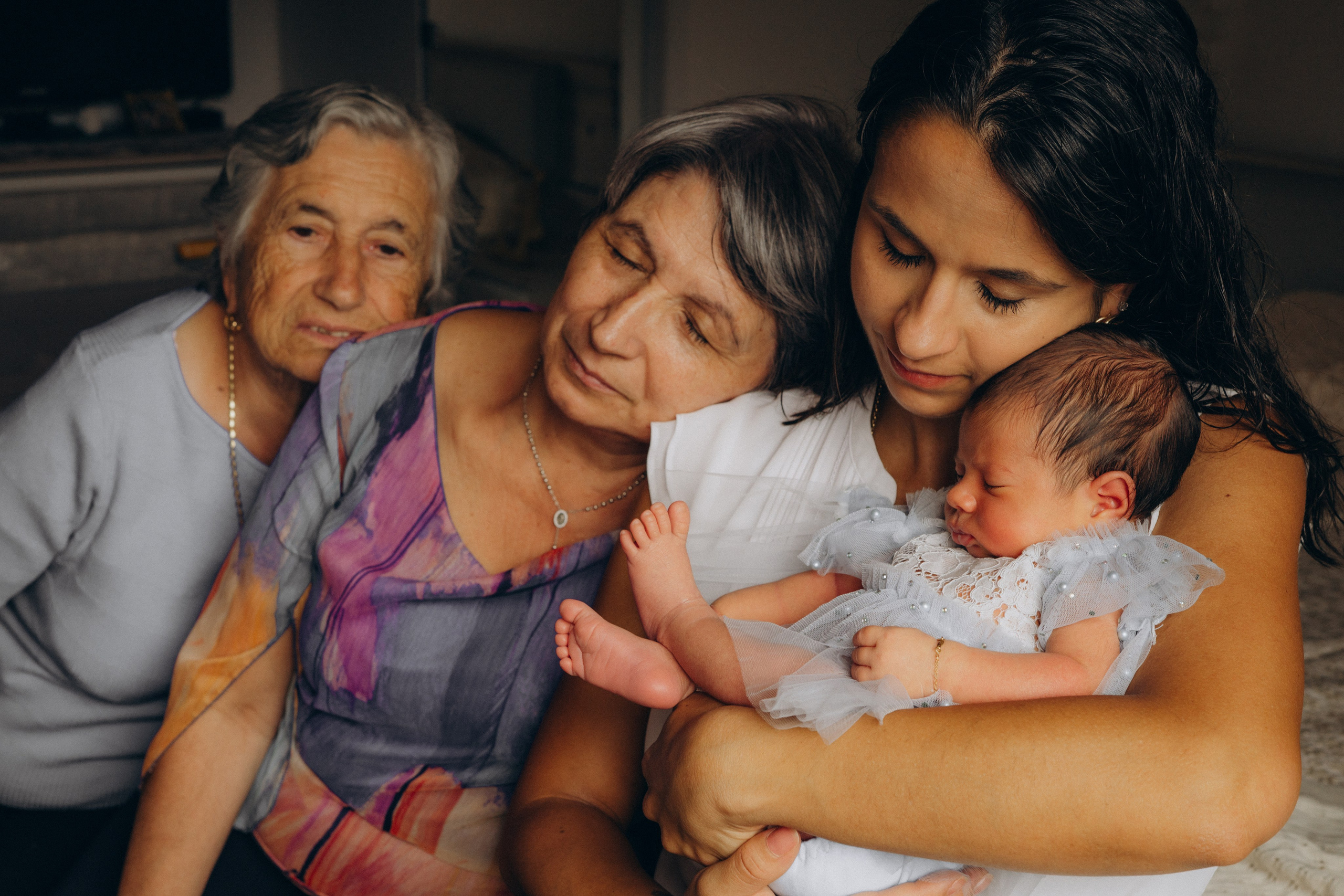 Katerina Sellitti - Newborn Fotografin aus Bern. Schweiz