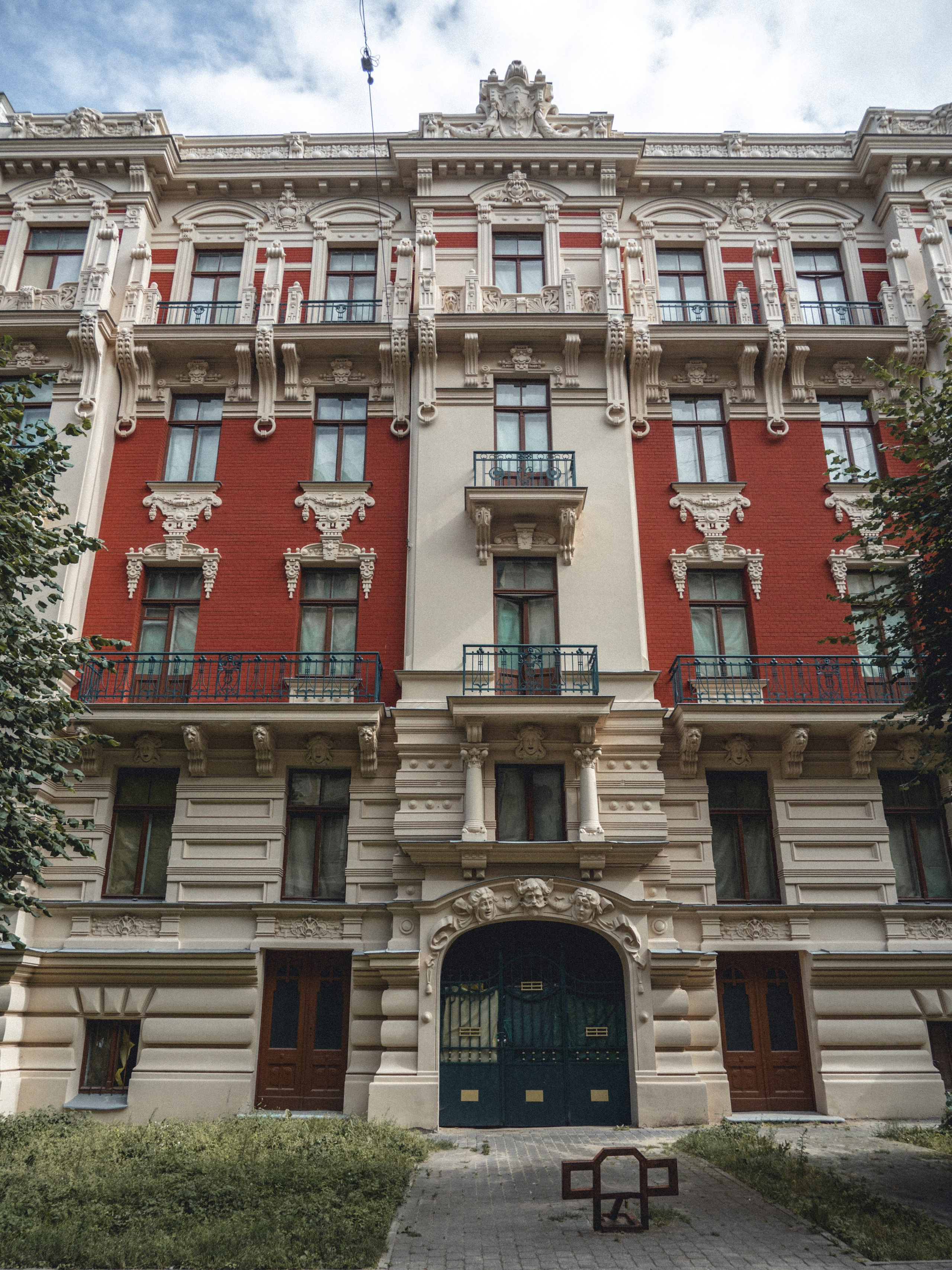 Voyage à Riga. Photographe sur Cote d’Azur. Portraits de familles, couples, enfants, événements