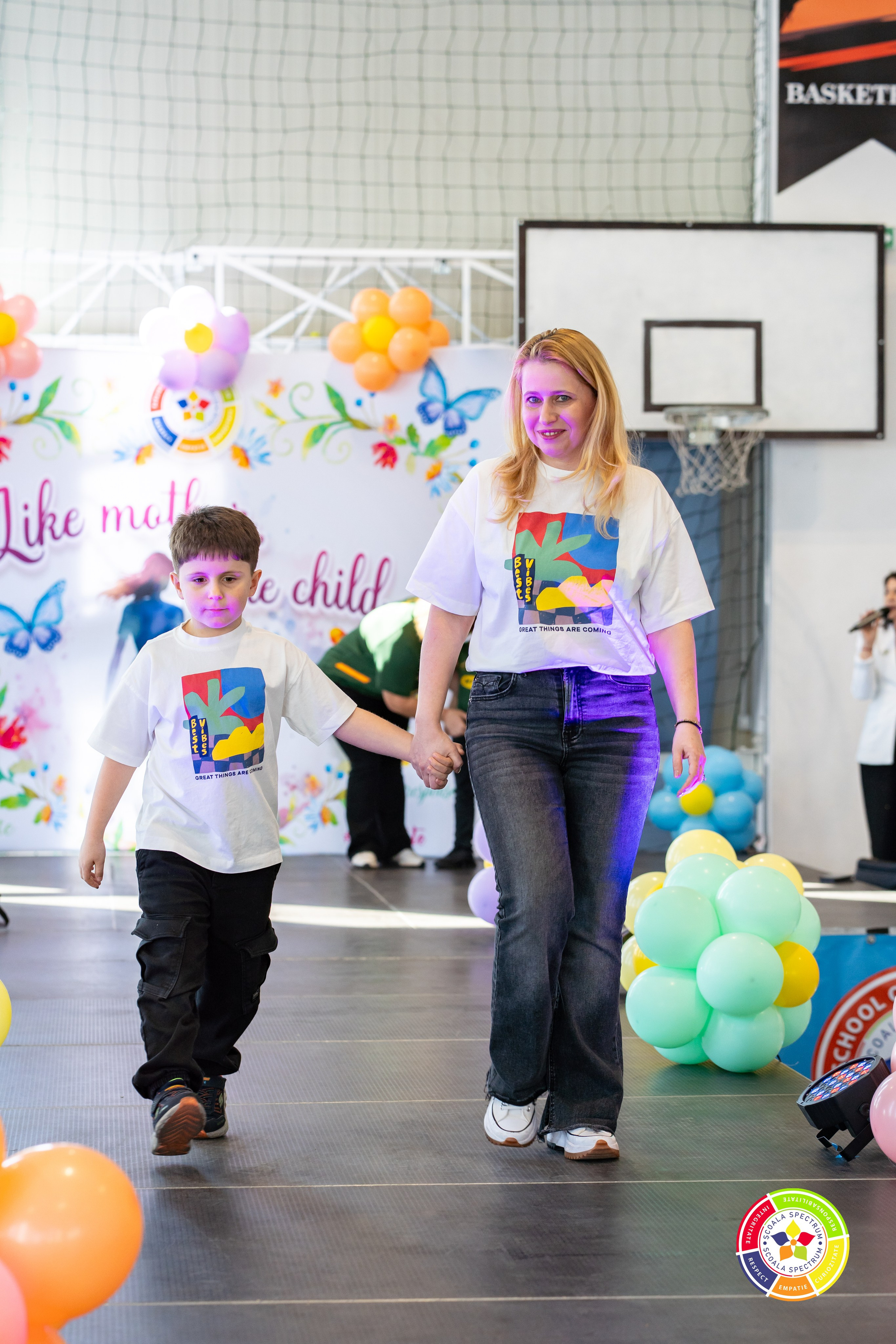 Spectrum “Like Mother, Like Child”. Adelinne — fotograf profesionist în Constanța pentru familii, bebeluși și evenimente