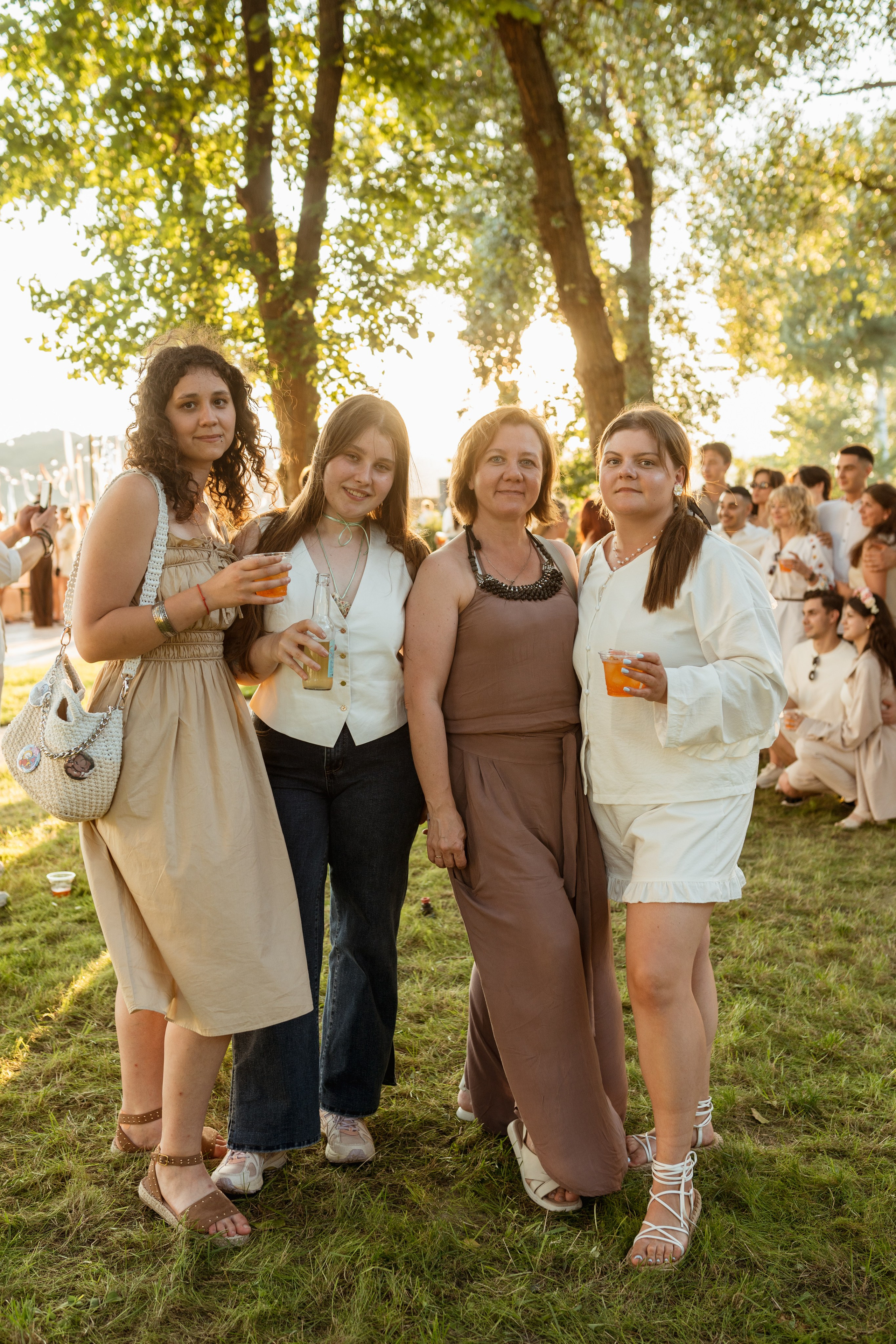Milk Bar Party. Kostiantyn Holinchenko. Reportage and portrait photographer