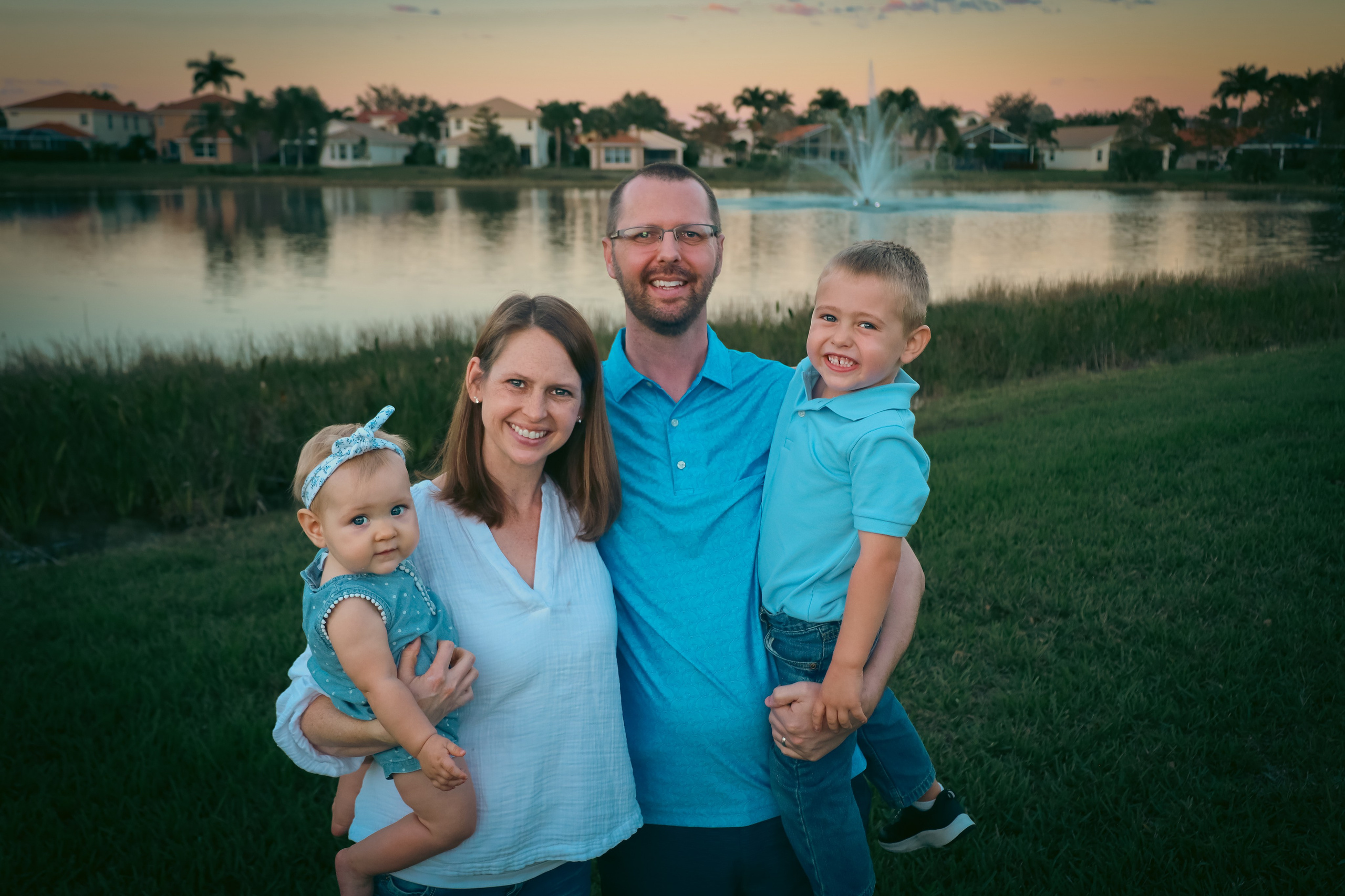 Family Photo Sample D. Out and About 239