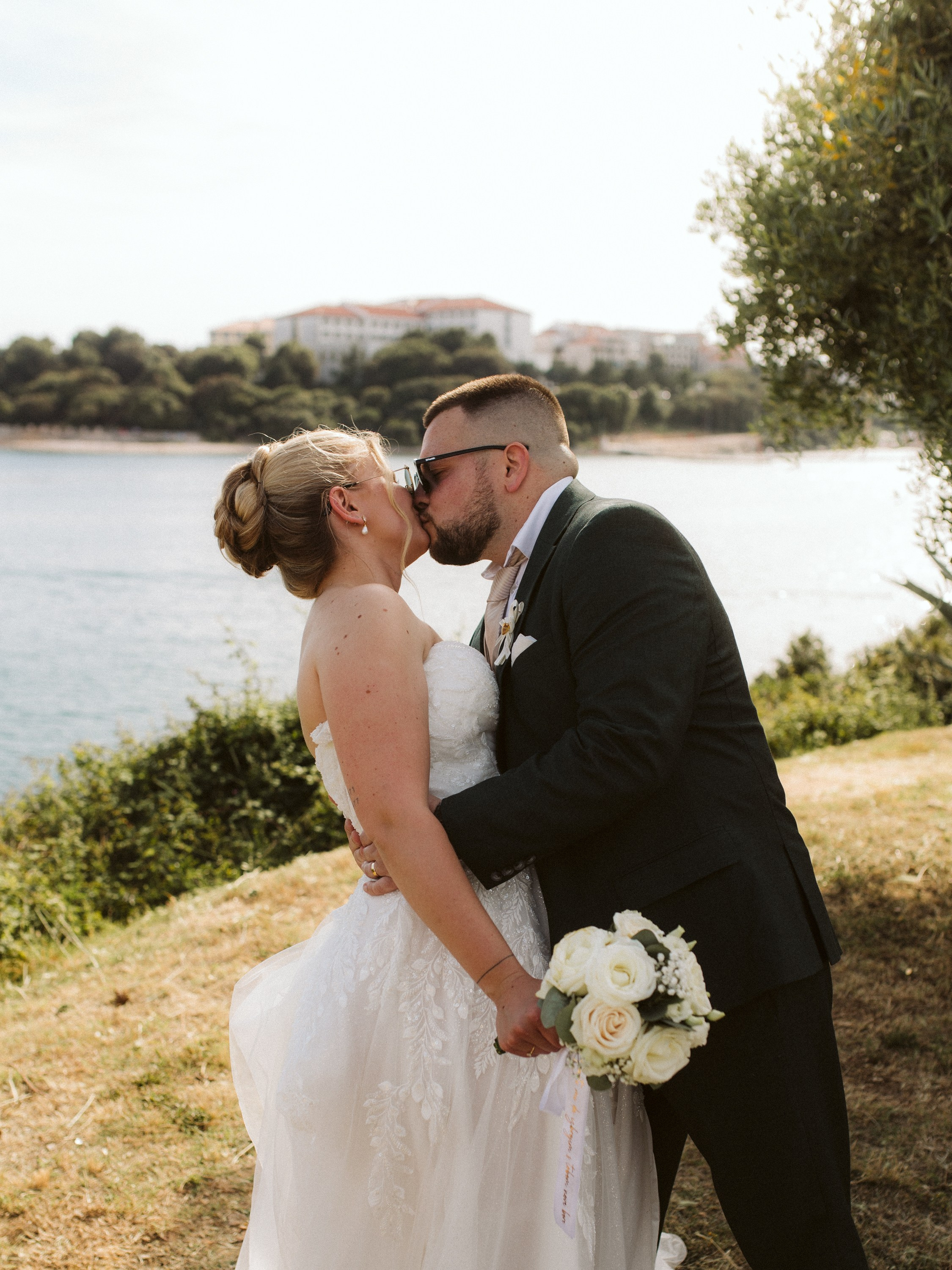 Weddings. Capturedwell