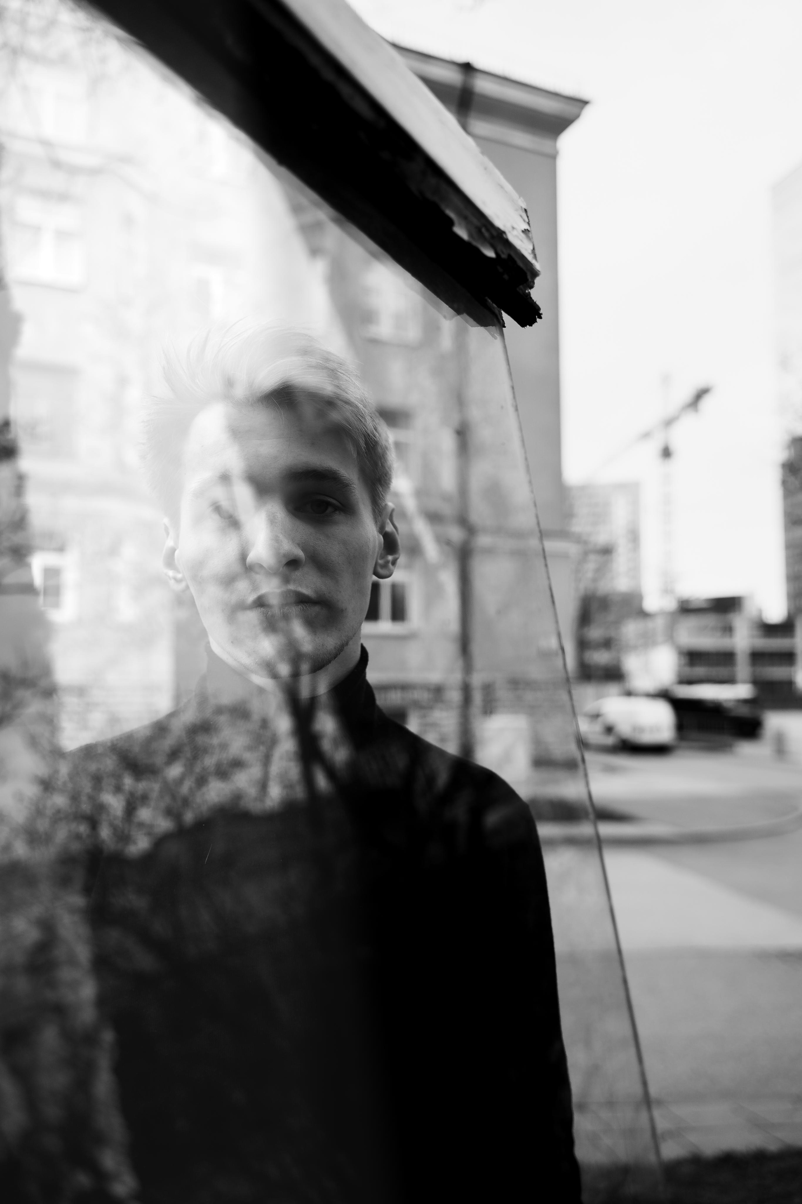 Outdoor Portrait Photography - Professional Portraits by Denshyr. Denshyr — Visual Artist