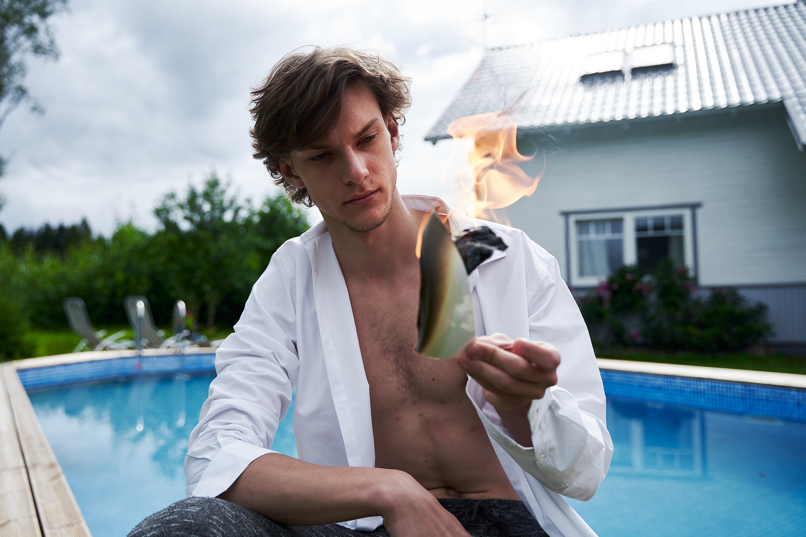 DOM - A Photography Project Showcasing Loneliness At Home. Denshyr — Visual Artist