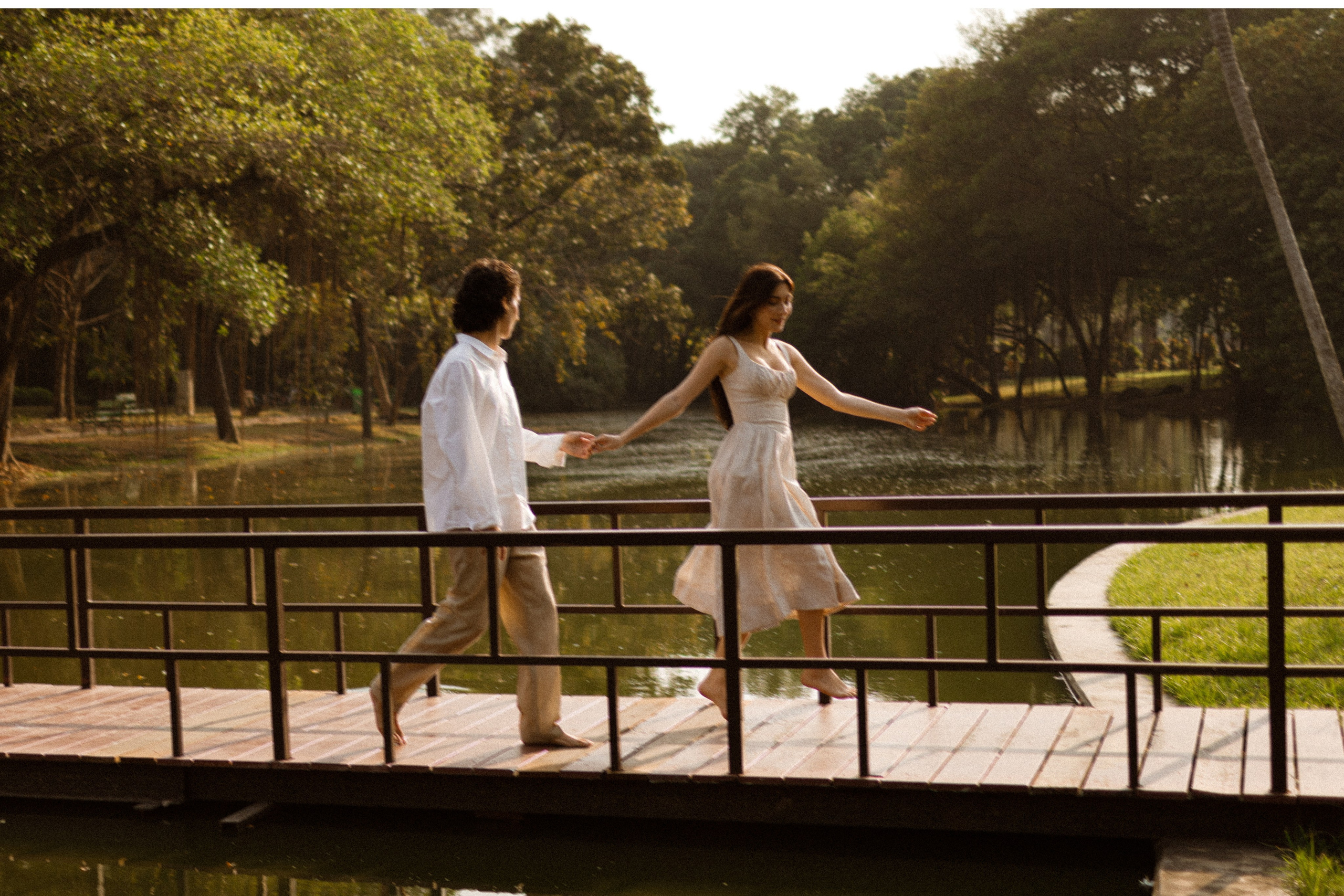 S & N. Family and wedding photographer in Bangkok, Thailand